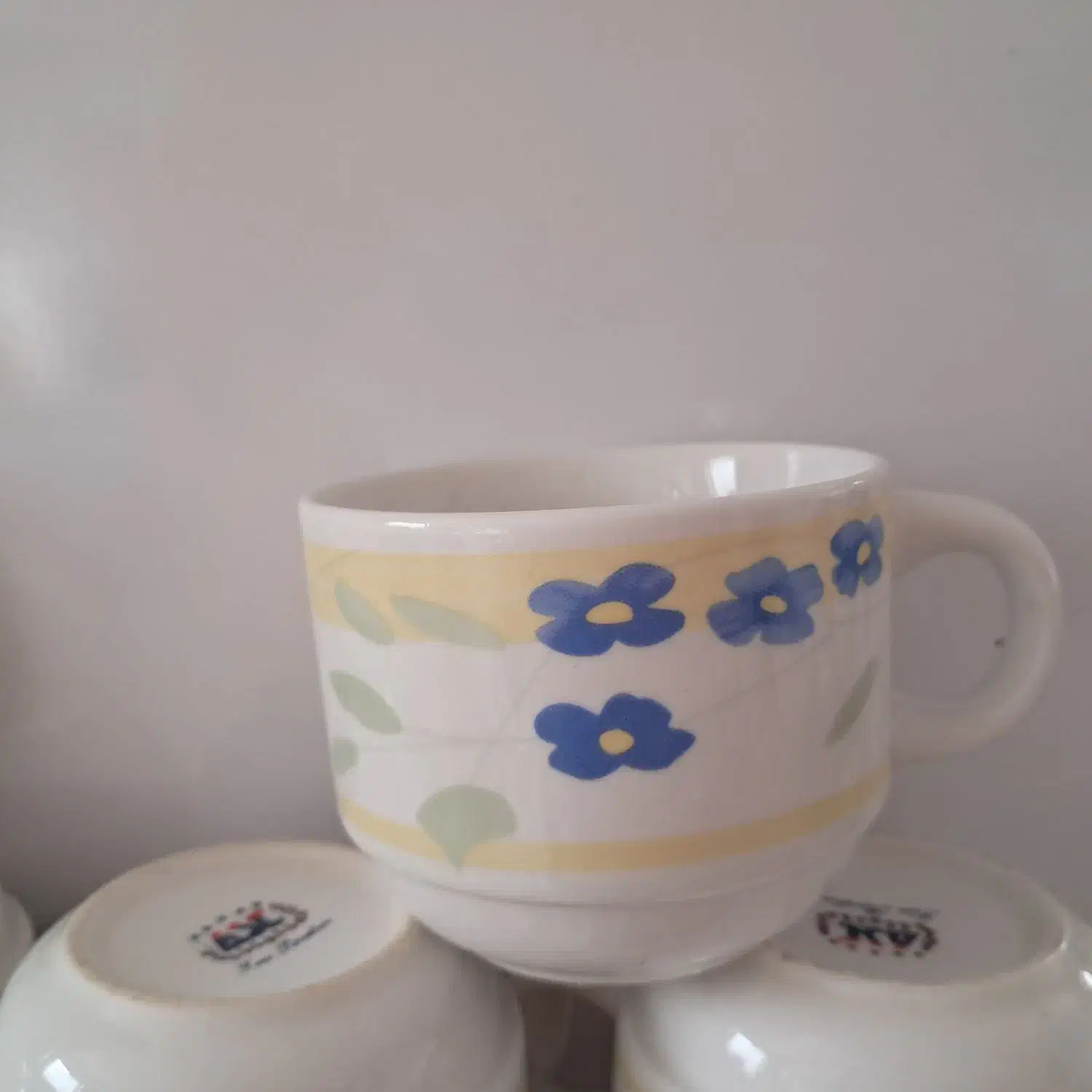 فنجان قدیمی|ظروف سرو و پذیرایی|سبزوار, جوادیه شرقی|دیوار