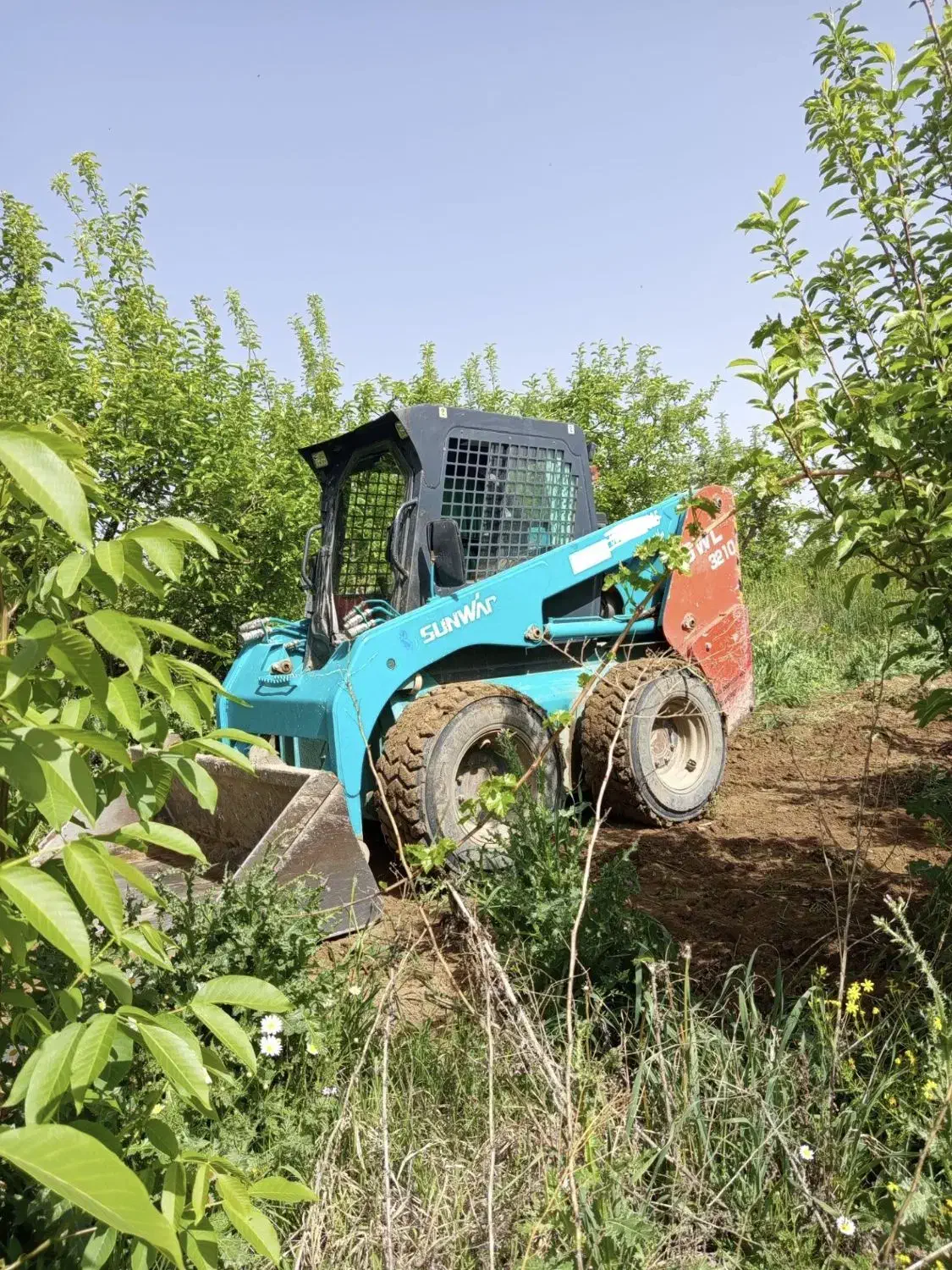 اجاره بابکت(مینی لودر)|خدمات حمل و نقل|سنندج, |دیوار