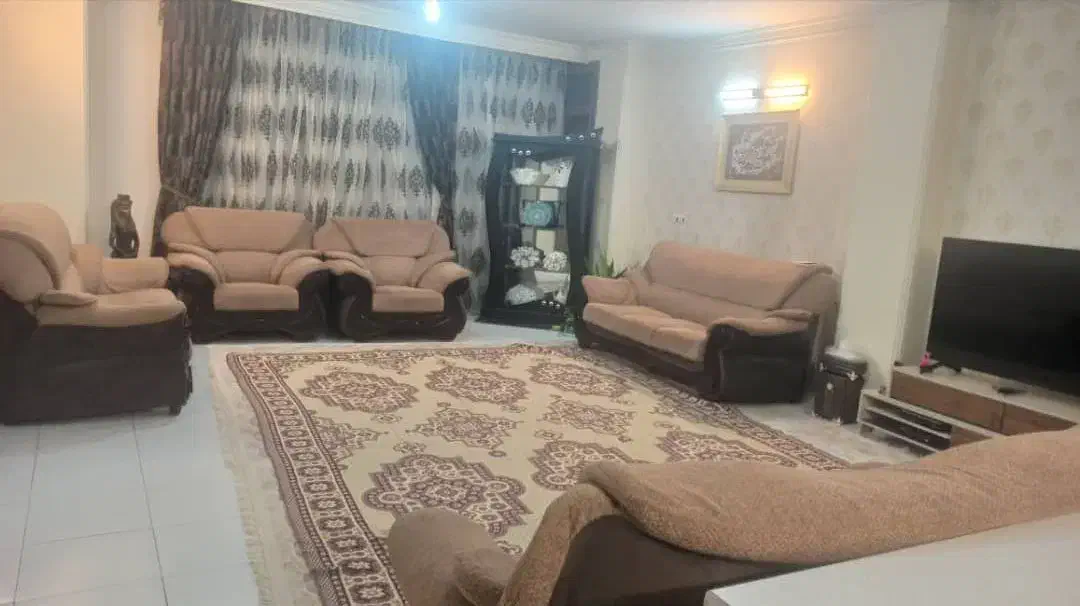 فروش آپارتمان ۱۱۰ متری ۲ خوابه در سروستان|فروش آپارتمان|اصفهان, سروستان|دیوار