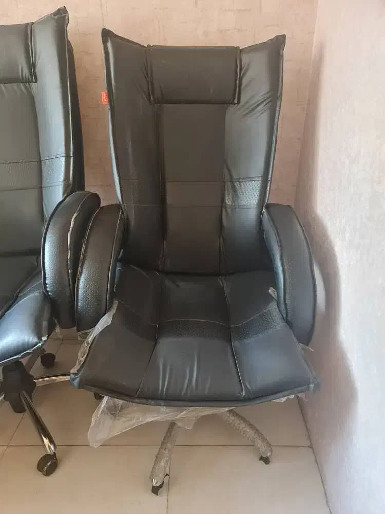 میز و صندلی اداری|مبلمان اداری|تهران, نیروی هوایی (پیروزی)|دیوار