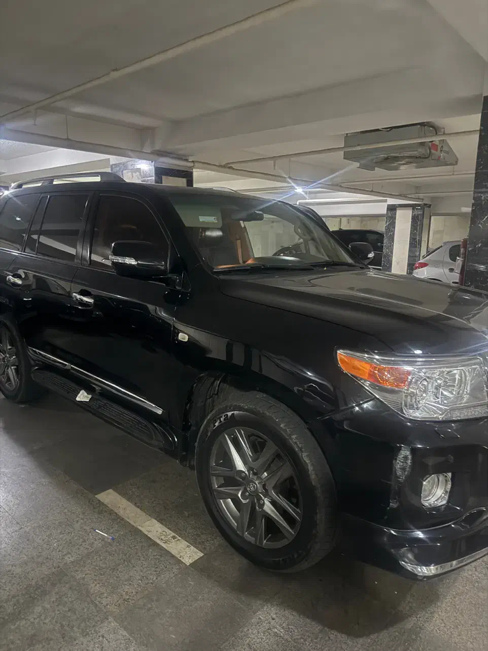 لندکروز۲۰۱۱ ۶ سیلندر|خودرو سواری و وانت|تهران, نیاوران|دیوار