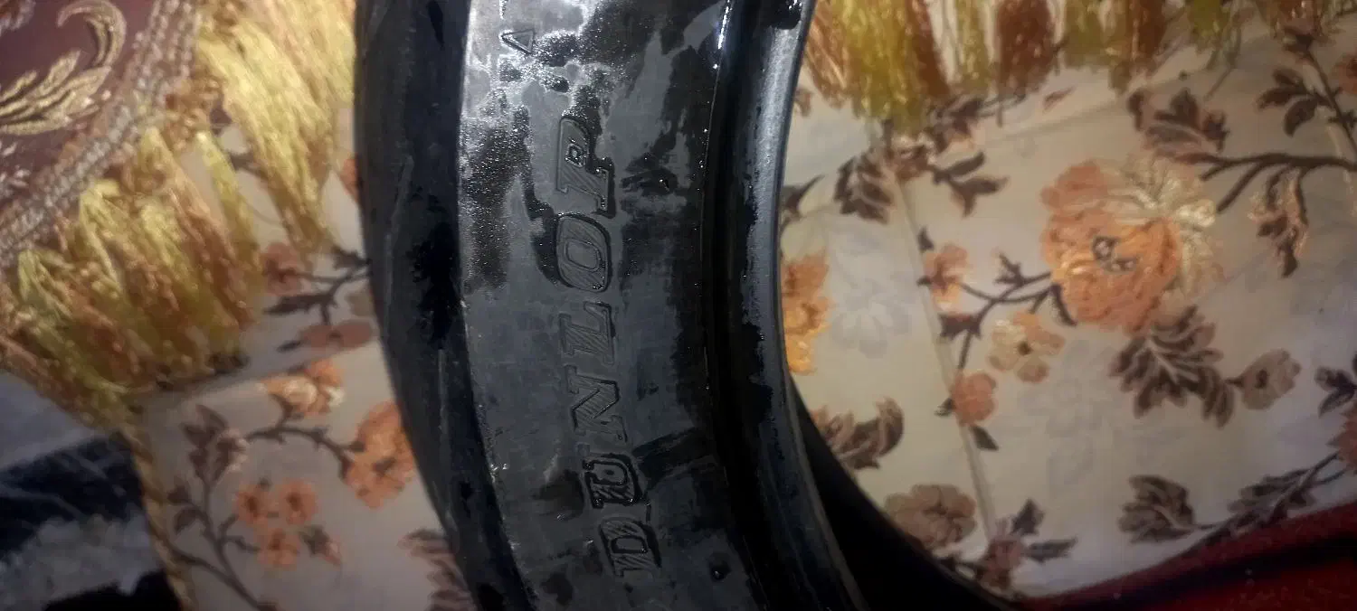 لاستیک|موتورسیکلت|هفتگل, |دیوار