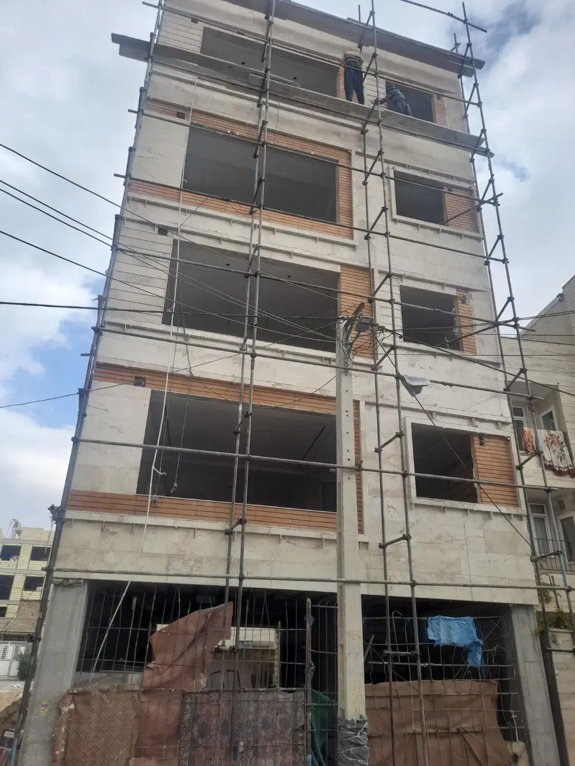 پیش فروش گاوخانه ۱۱۰متری|پیشفروش املاک|اراک, |دیوار