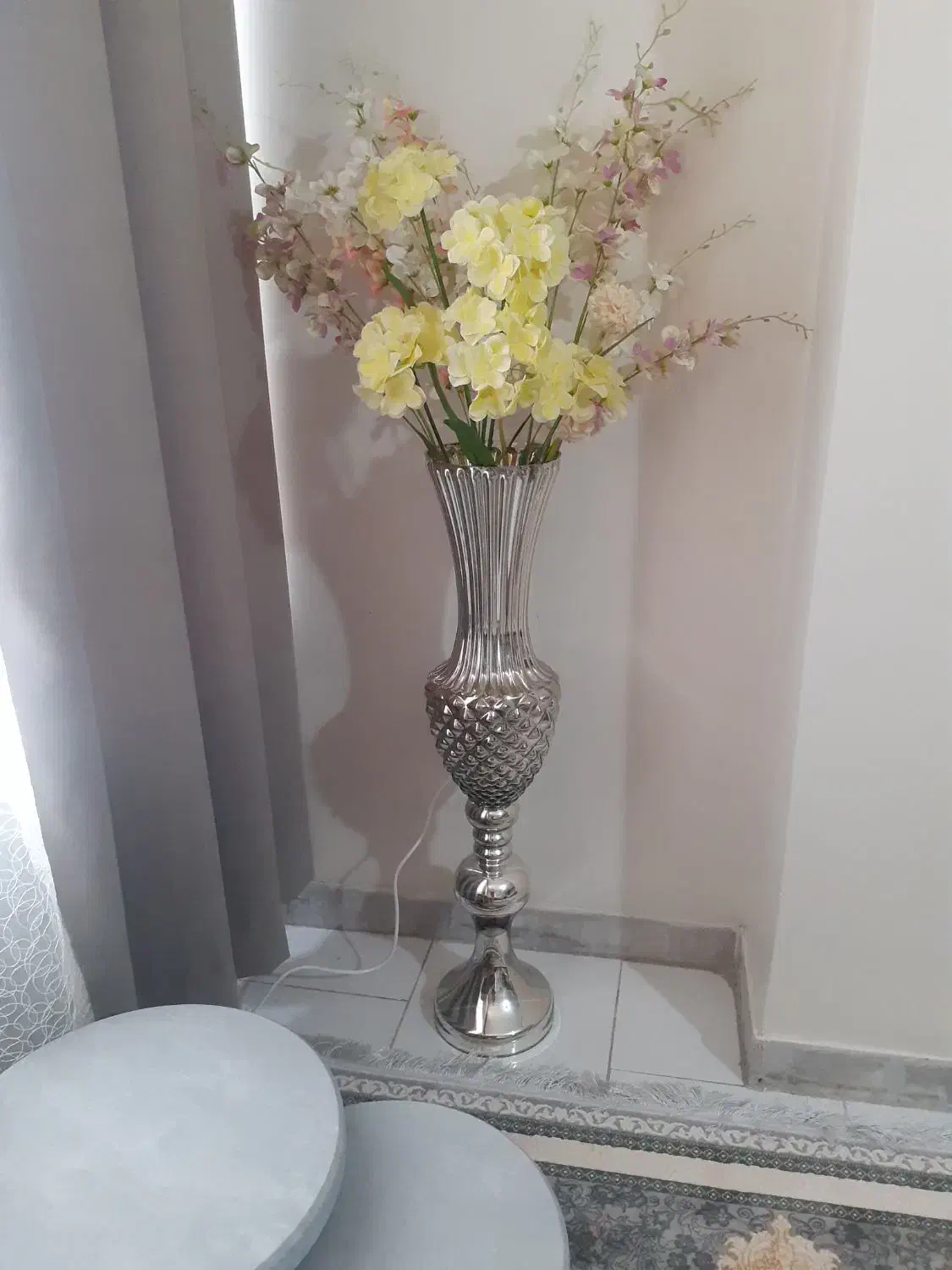 گلدان وگل مصنوعی|گل مصنوعی|شهریار, شهرک وائین|دیوار