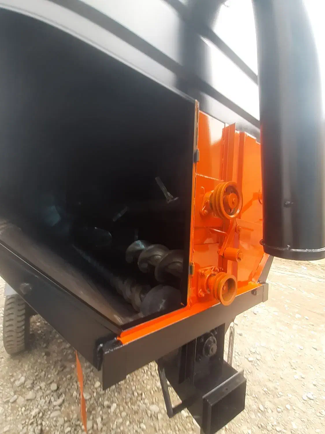 تولیدی مکنده کاه|خدمات پیشه و مهارت|شاهین دژ, |دیوار