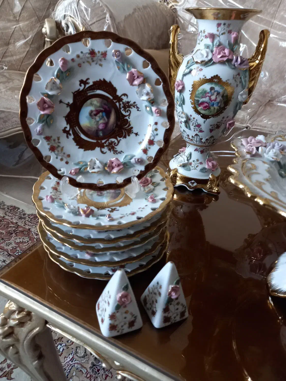 سرویس انتیک خارجی|ظروف سرو و پذیرایی|سنندج, |دیوار