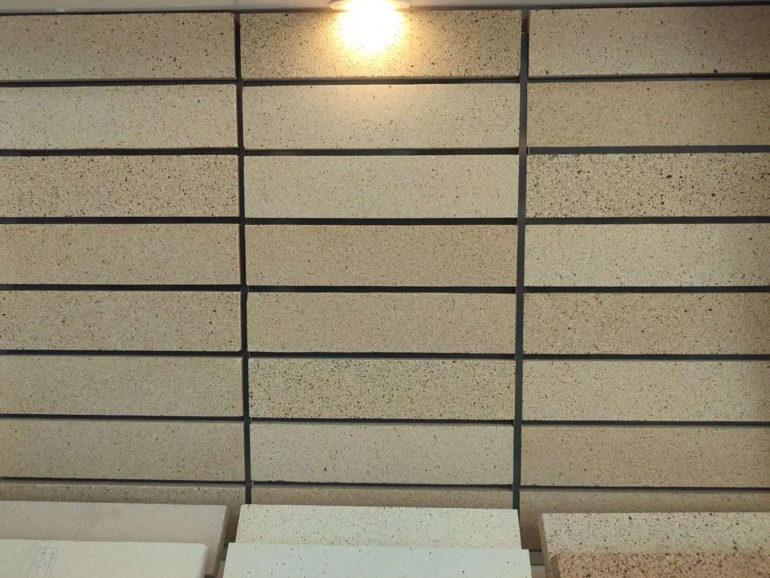 نما نسوز شاموتی انگلیسی سفیدطوسی مستقیم کارخانه|مصالح و تجهیزات ساختمان|برخوار, |دیوار