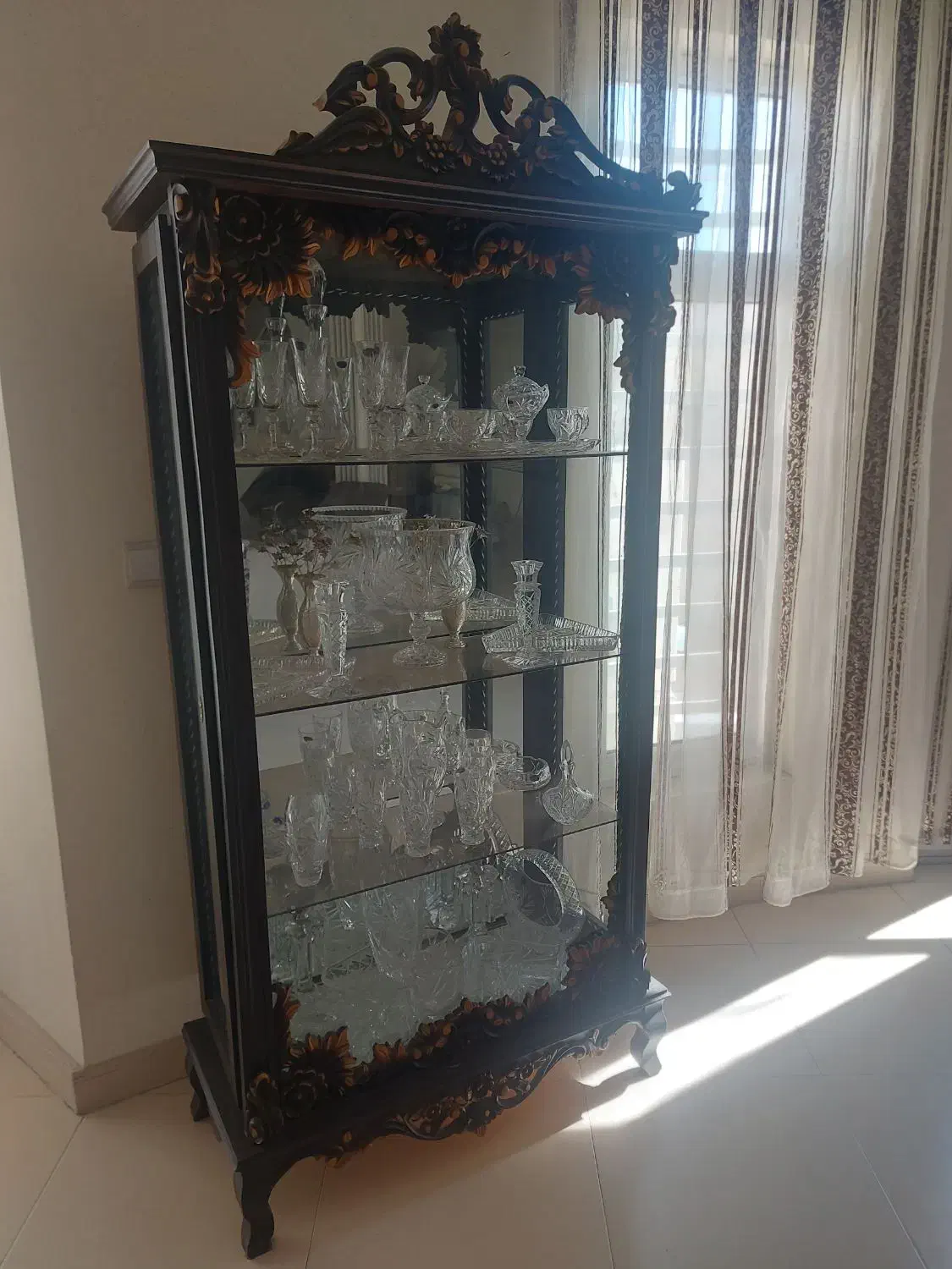 بوفه|بوفه، ویترین، کنسول|سیرجان, |دیوار