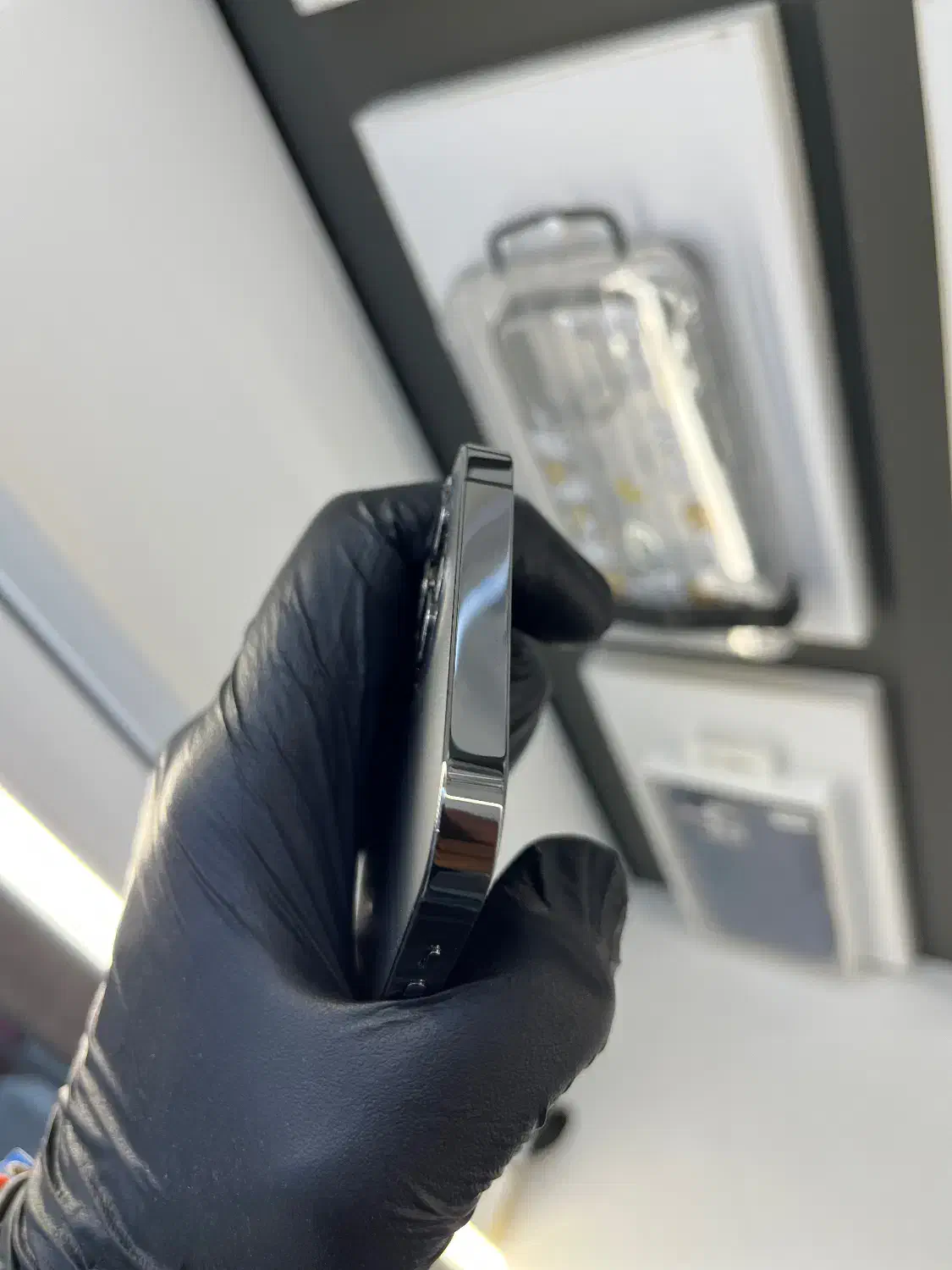 ۱۲ پرو ۲۵۶ گیگ|موبایل|اصفهان, باغ زرشک|دیوار