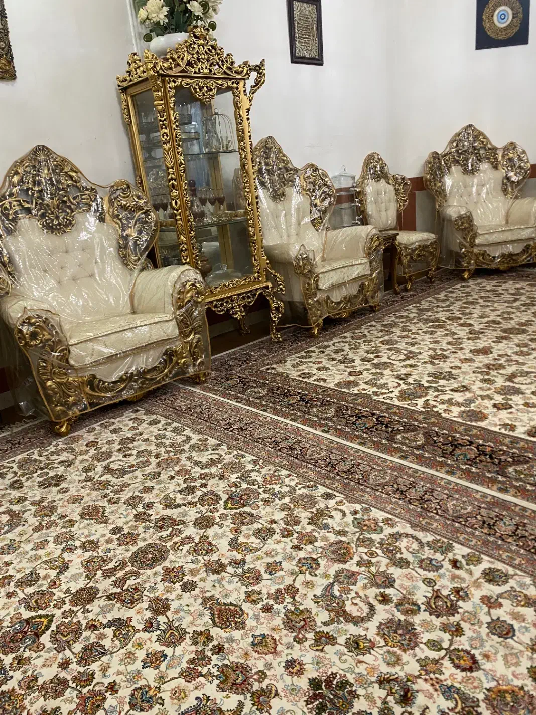 مبل سلطنتی ۹نفره|مبلمان خانگی و میز عسلی|زاهدان, |دیوار