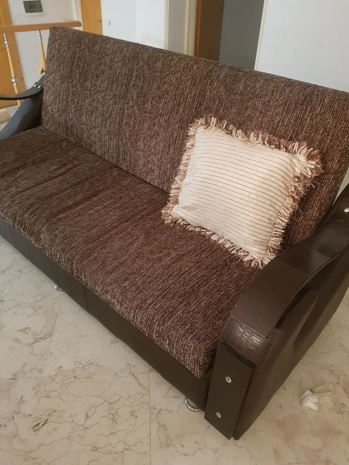 یک دست مبل هشت نفره|مبلمان خانگی و میز عسلی|تهران, شهرک هما|دیوار