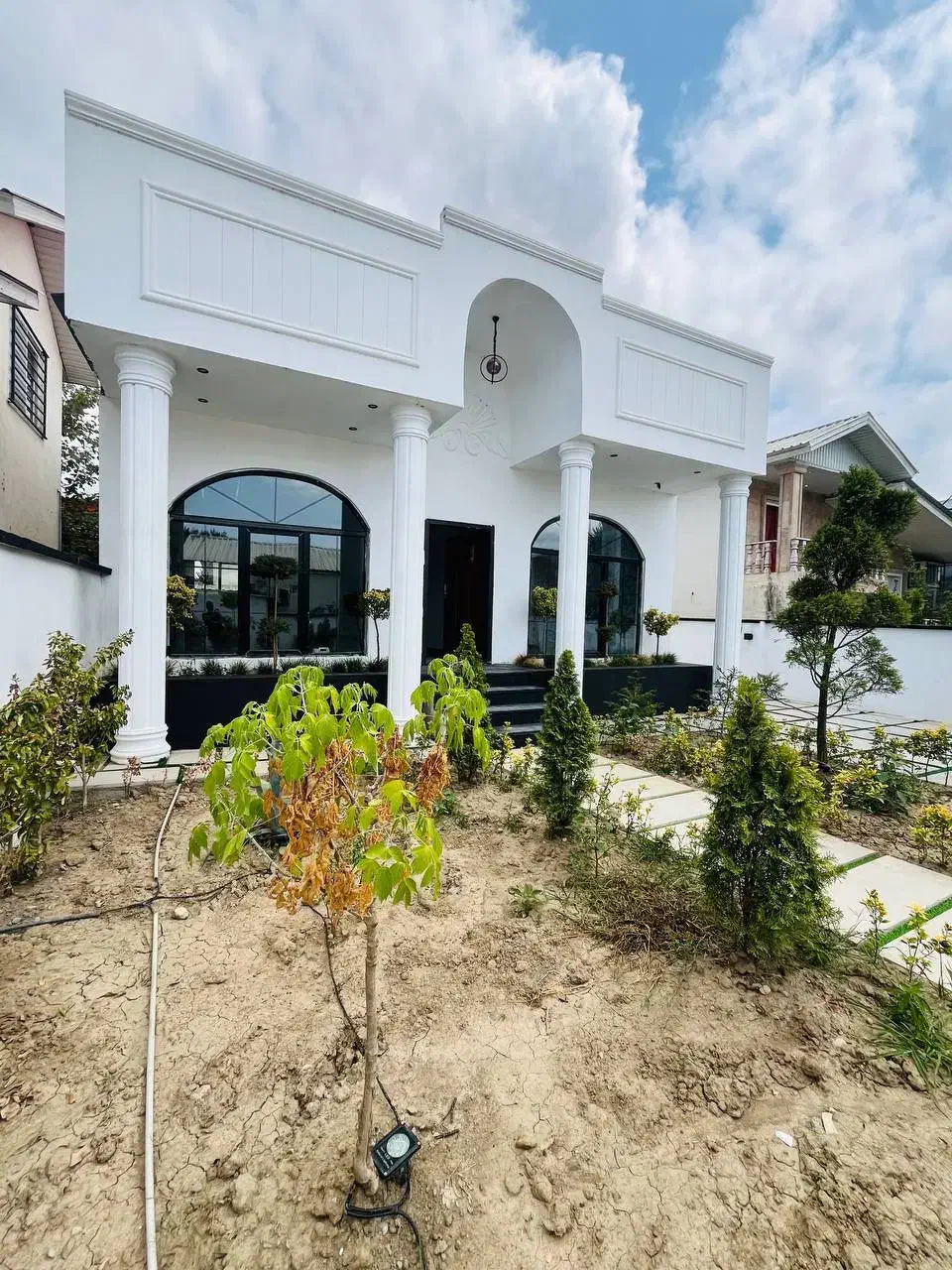 ویلای مدرن۲۸۰متری روفگاردن با ویو جنگل مدارک کامل|فروش خانه و ویلا|تهران, دروازه شمیران|دیوار