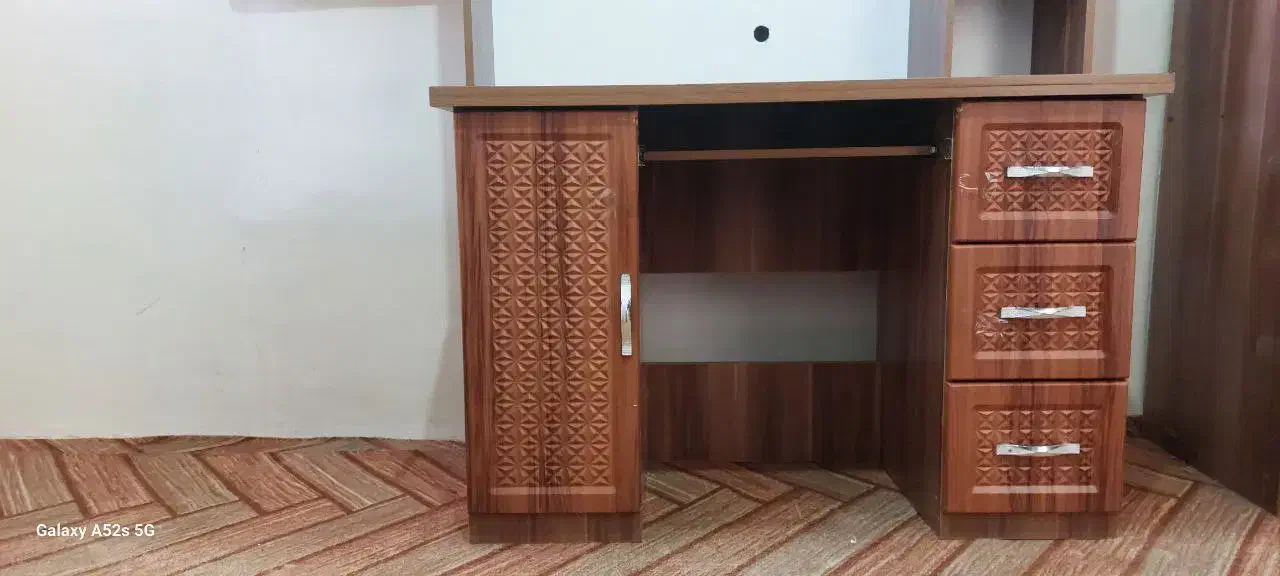 میز کامپیوتر|میز تحریر و کامپیوتر|قزوین, |دیوار