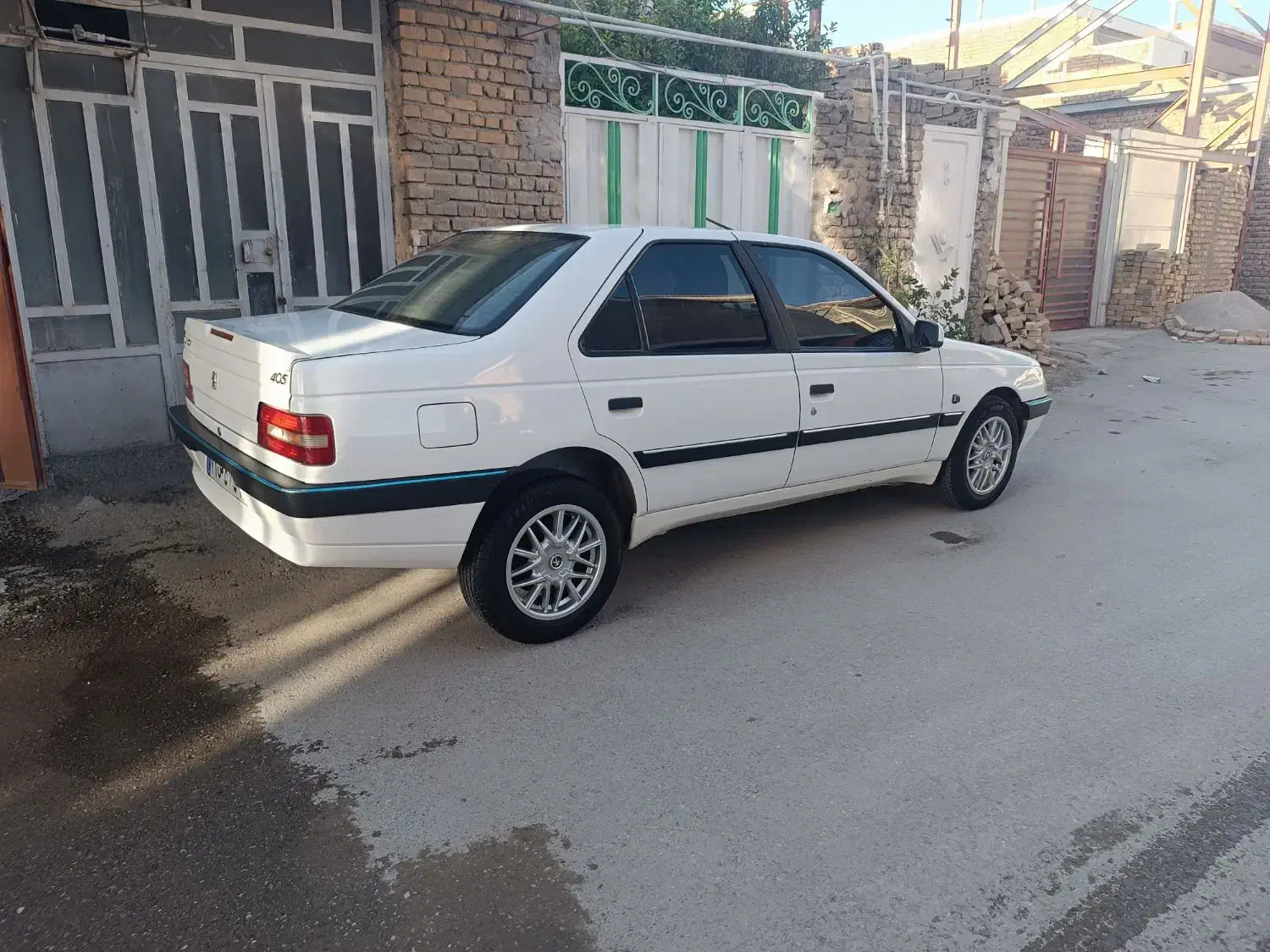پژو405 slx|خودرو سواری و وانت|خرمآباد, |دیوار