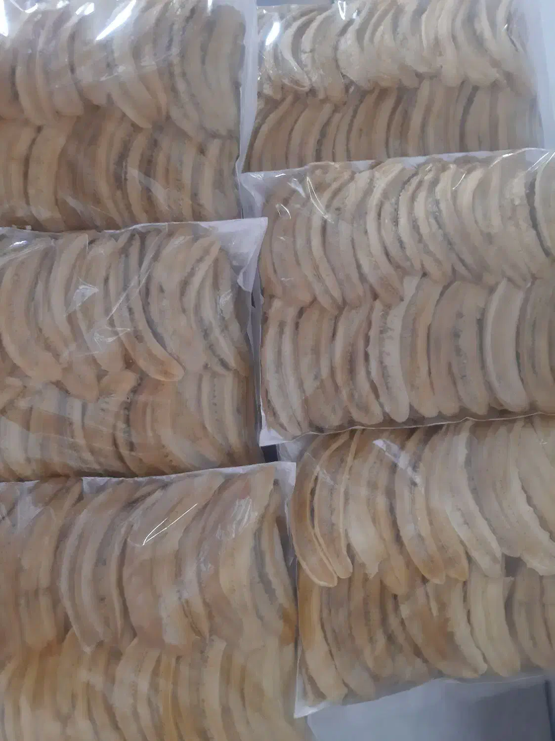 به تعدادی خانوم جهت کار کردن در کارگاه میوه خشک|استخدام خدمات فروشگاه و رستوران|قزوین, |دیوار