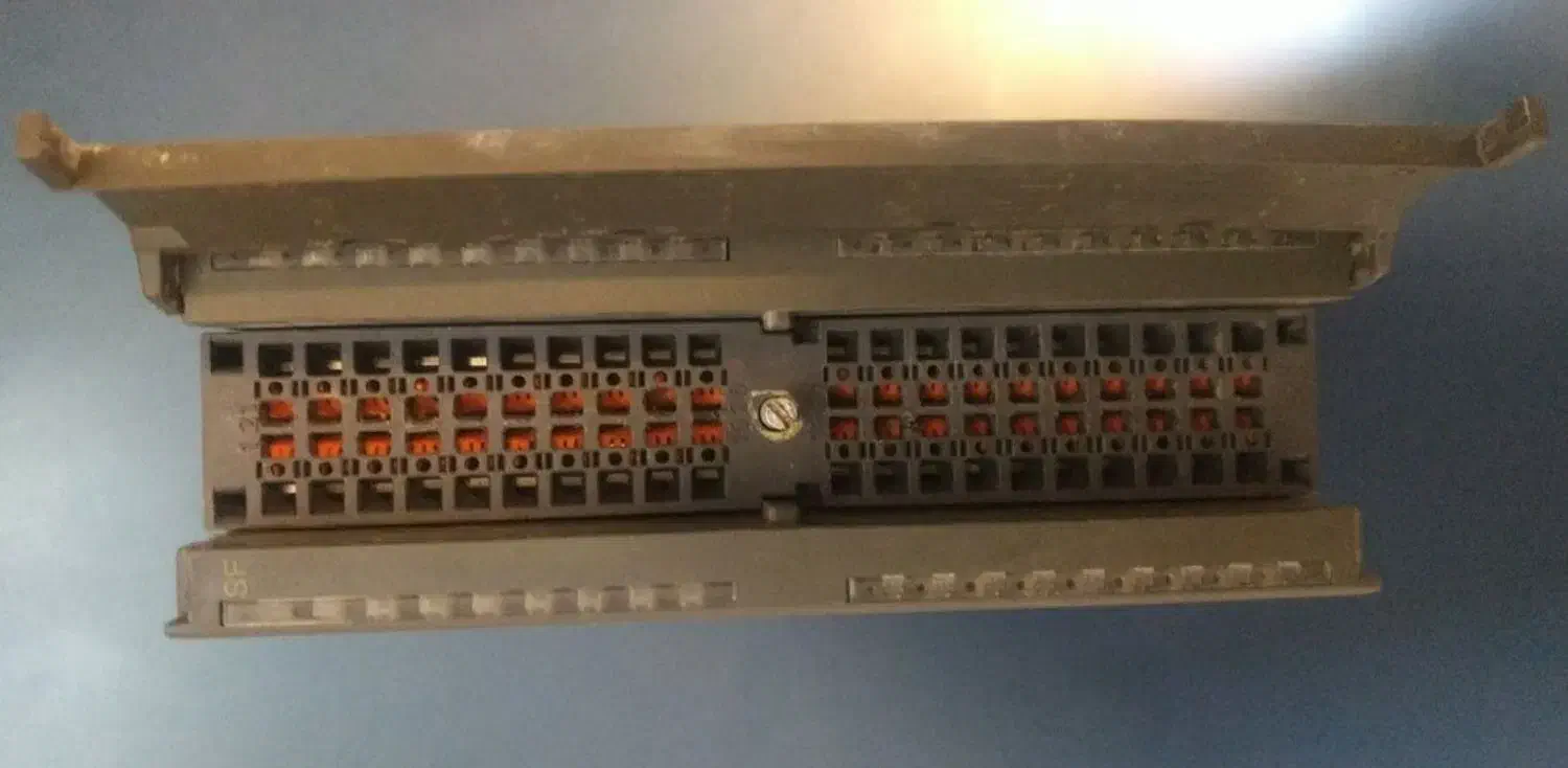 ماژول پی ال سی زیمنس ورودی دما ( RTD ) یک جفت|ماشینآلات صنعتی|قزوین, |دیوار