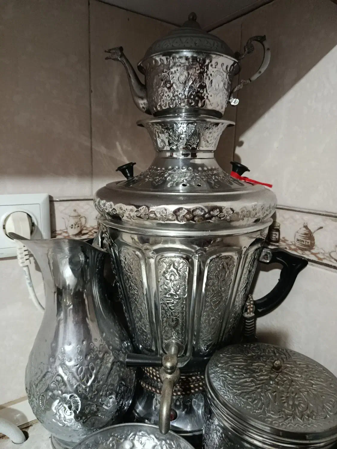 سرویس سماور و پاسماوری برنجی به همراه پارچ|سماور، چایساز، قهوهساز|مشهد, الهیه|دیوار