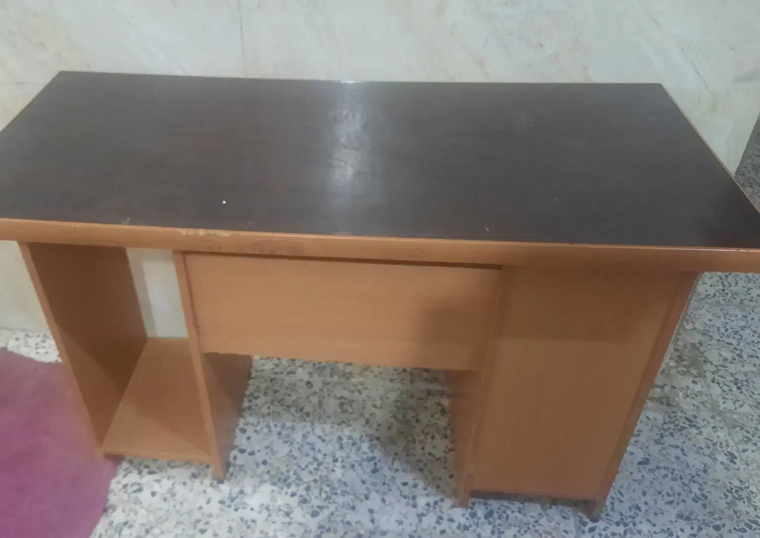 میز|میز تحریر و کامپیوتر|اهواز, بیست متری شهرداری|دیوار