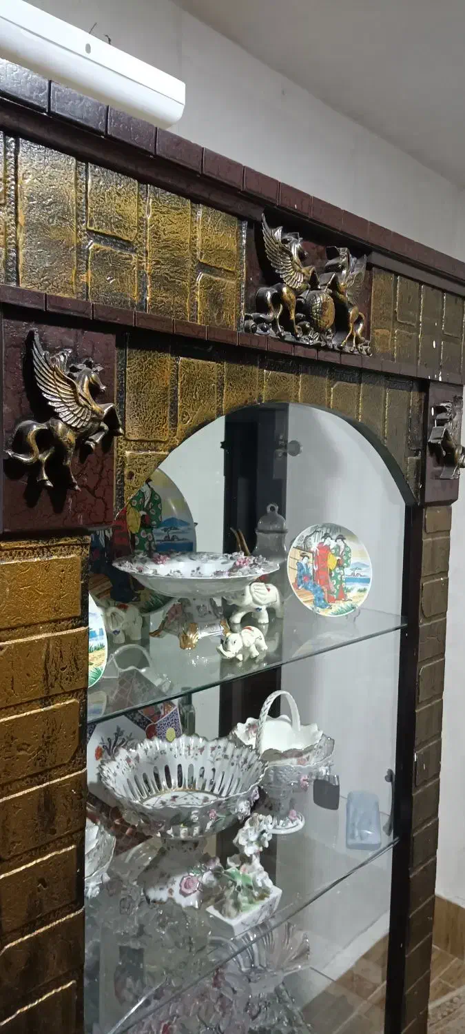 بوفه در حد نو|بوفه، ویترین، کنسول|رشت, شالکو|دیوار