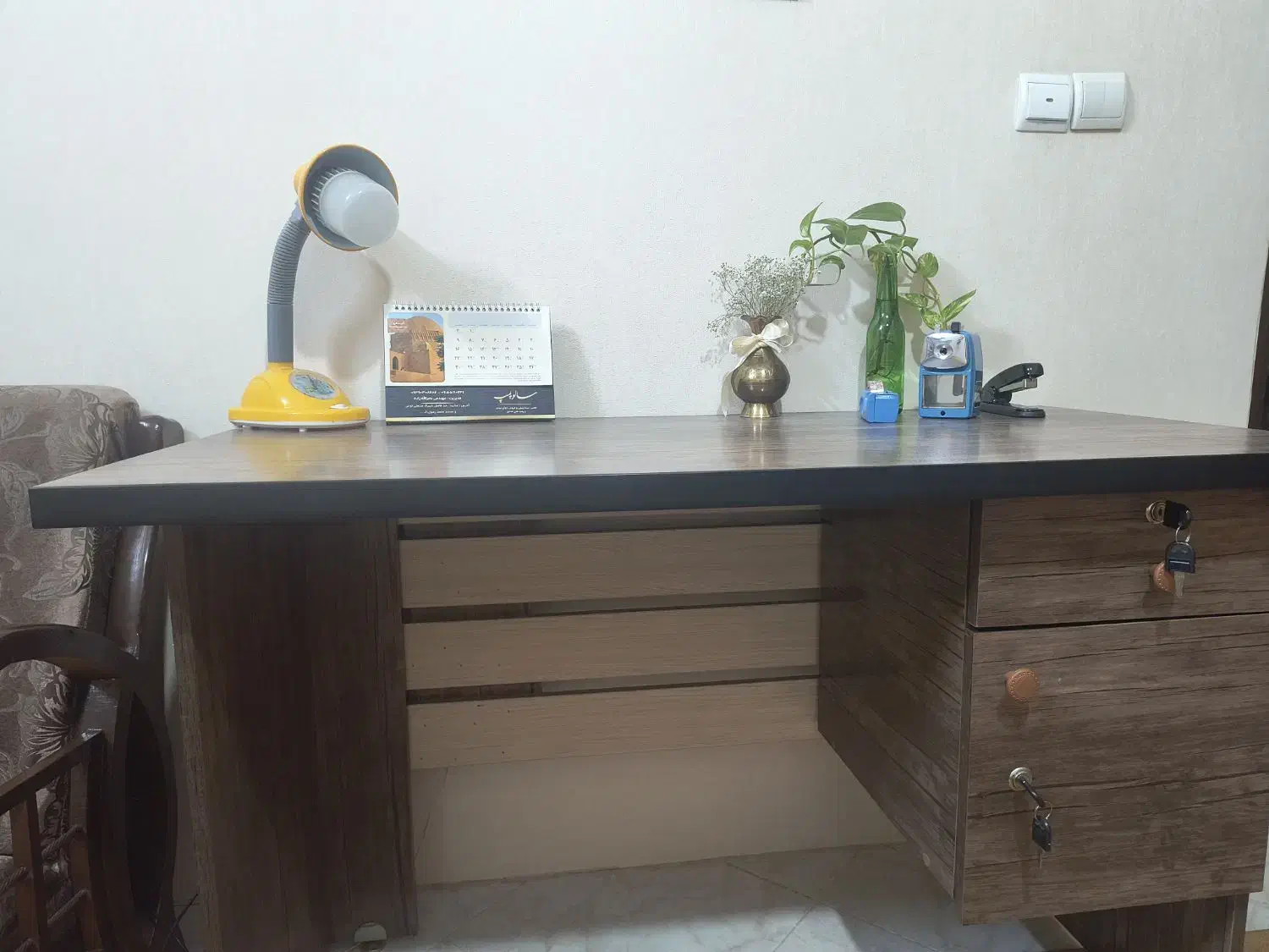 میز|میز تحریر و کامپیوتر|مشهد, فرهنگیان (شهرک غرب)|دیوار