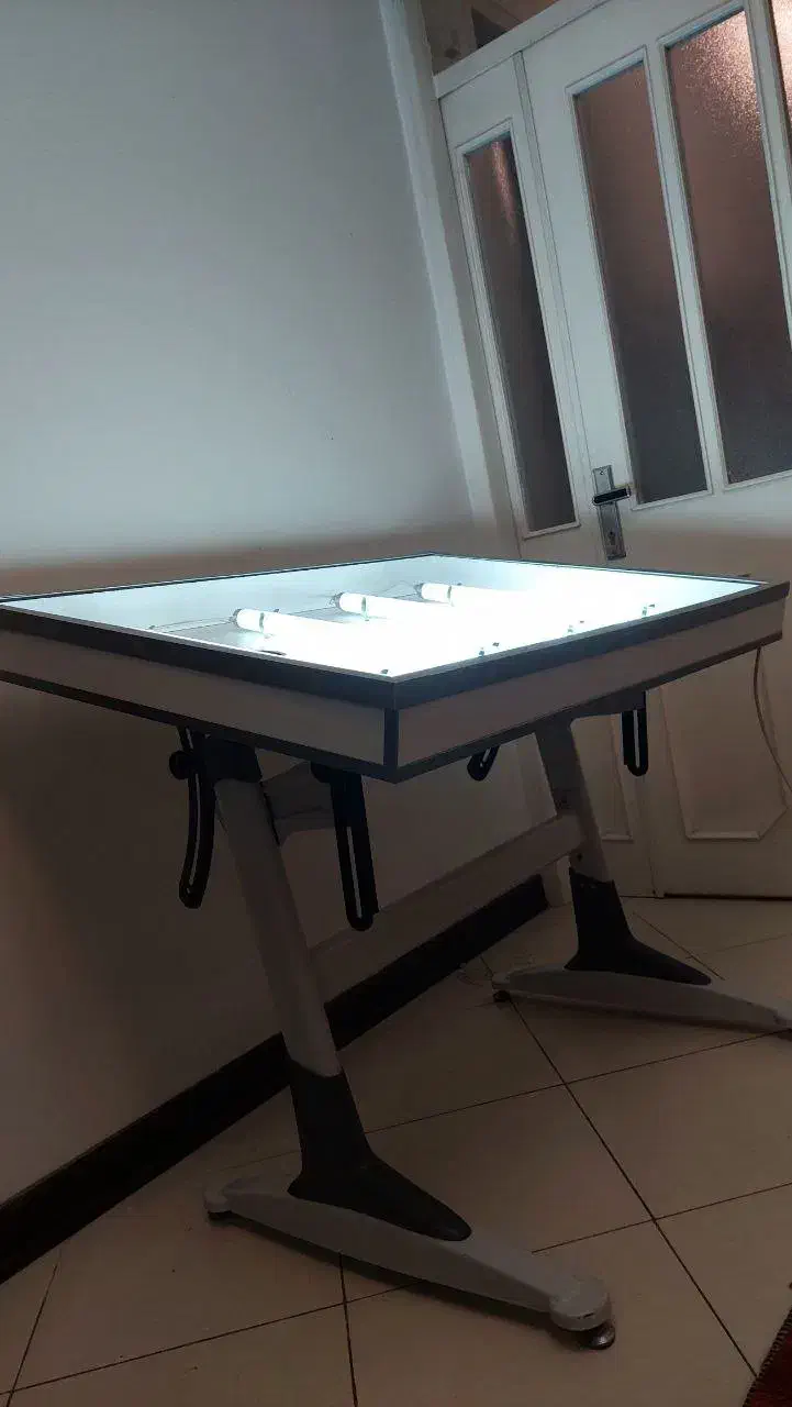 میز نور نقشه کشی شیدکو|میز تحریر و کامپیوتر|شیراز, دروازه قران|دیوار