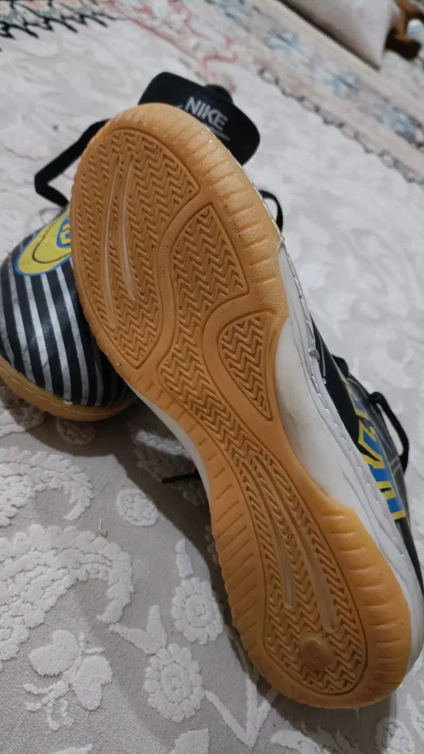 کفش فوتبالی سایز۳۹|کیف، کفش، کمربند|خرم‌آباد, |دیوار