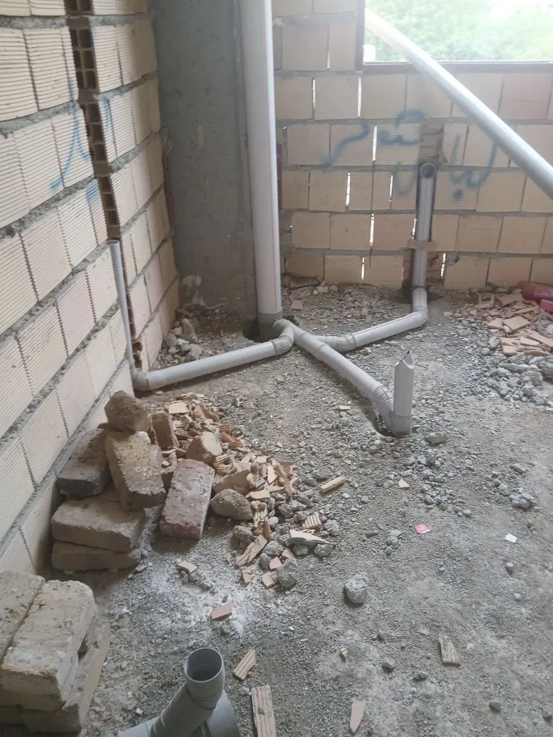 تاسیسات لوله کشی اذین|خدمات پیشه و مهارت|مشکیندشت, |دیوار