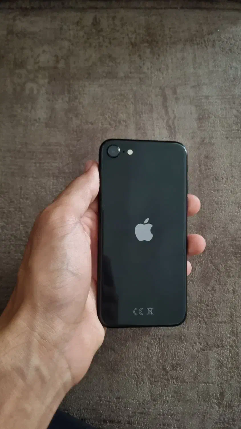 اپل iPhone SE (2020) با حافظهٔ ۶۴ گیگابایت|موبایل|کرج, برغان|دیوار