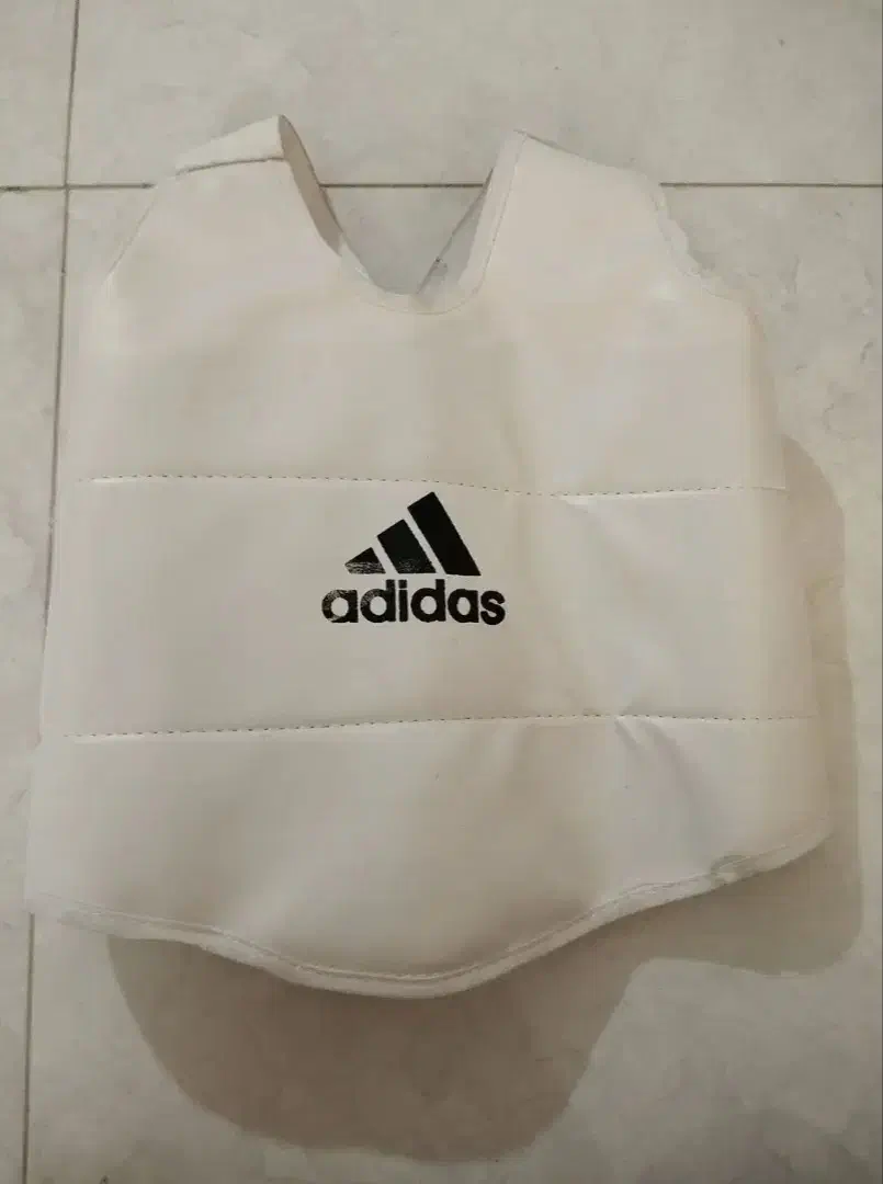 لگو کاراته نونو|لباس|شهریار, شهریار|دیوار