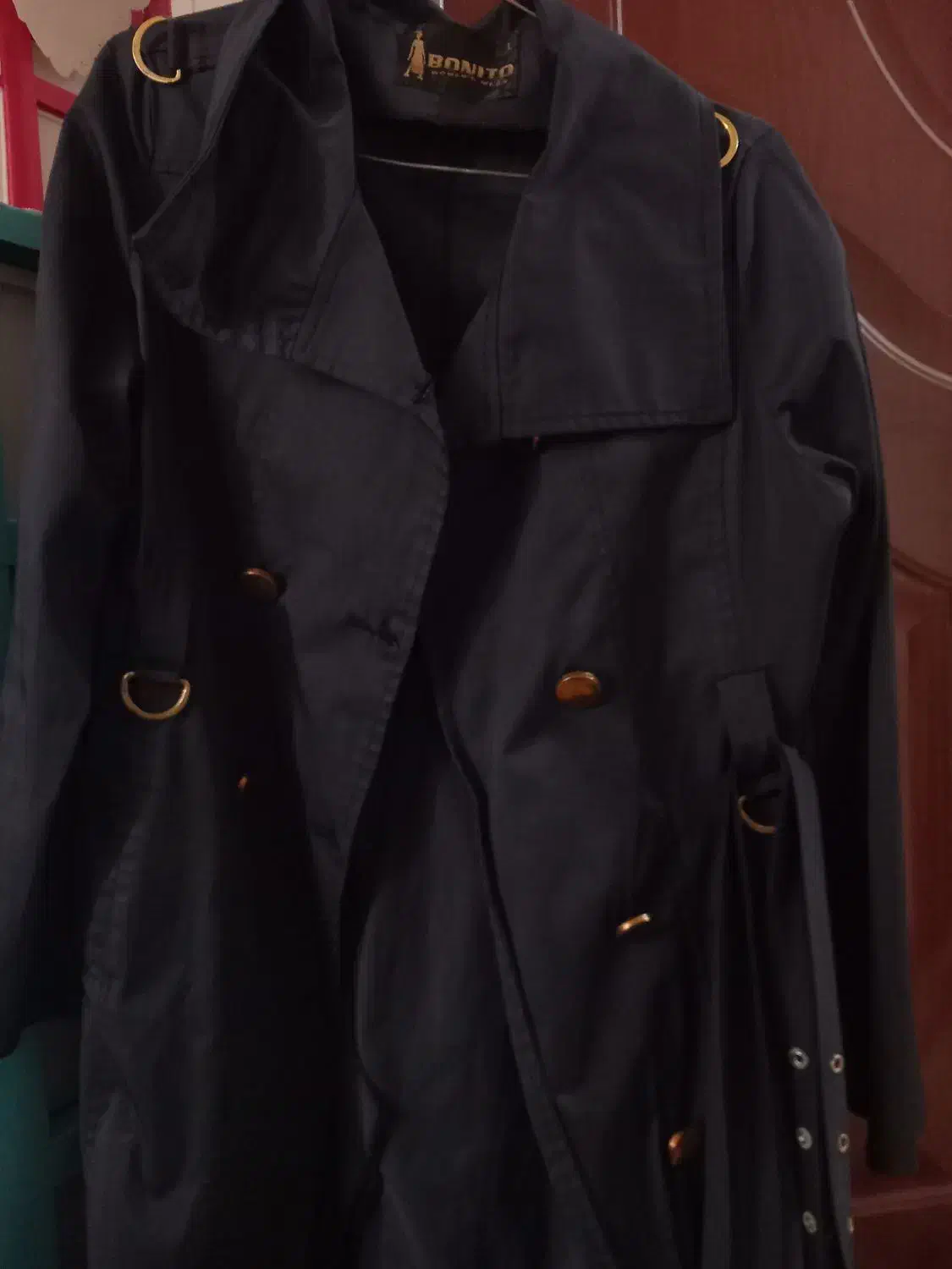 بارونی|لباس|شاندیز, |دیوار