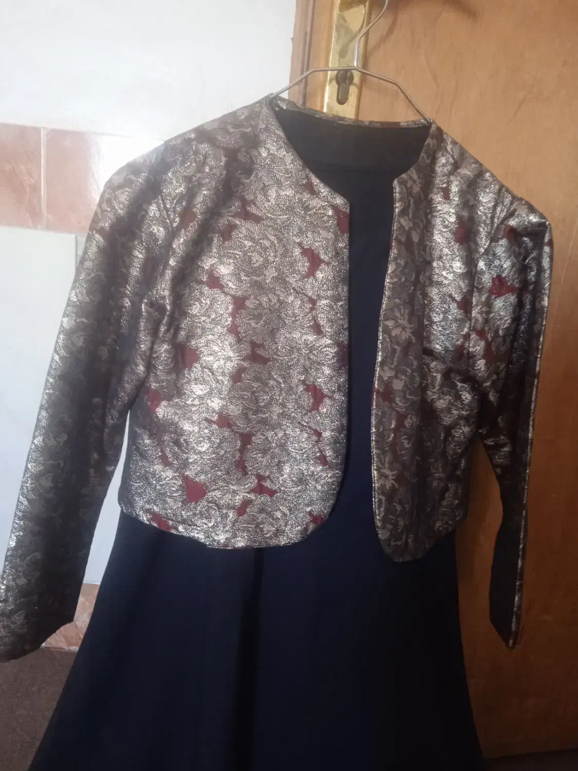 کت مجلسی|لباس|گنبد کاووس, |دیوار