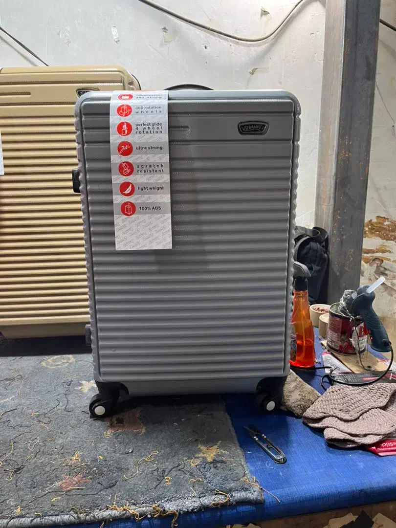 چمدان|کیف، کفش، کمربند|ایذه, |دیوار