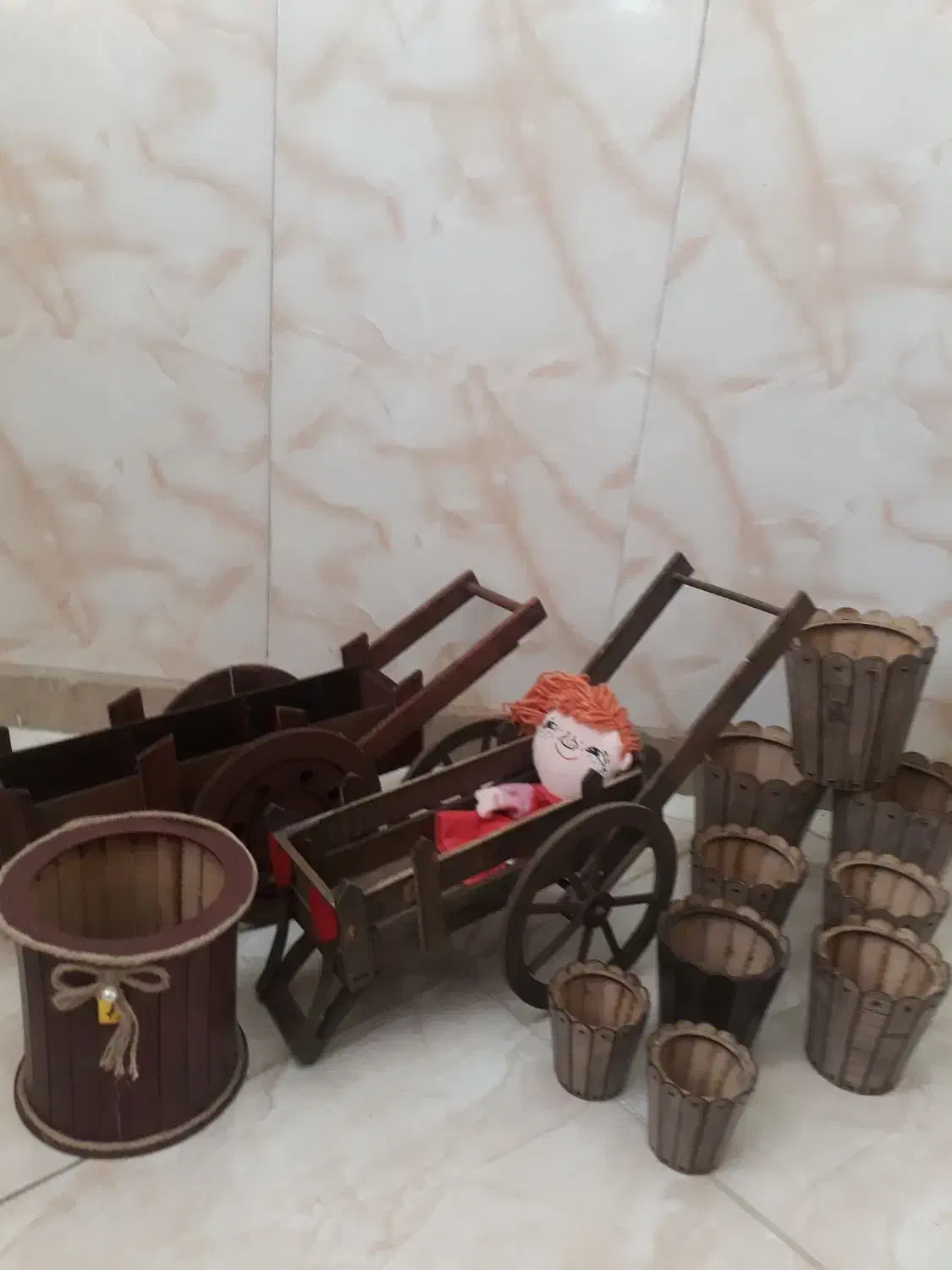 باکس چوبی گاری و گلدان|صنایع دستی و سایر لوازم تزئینی|ری, شهرک نظامی|دیوار