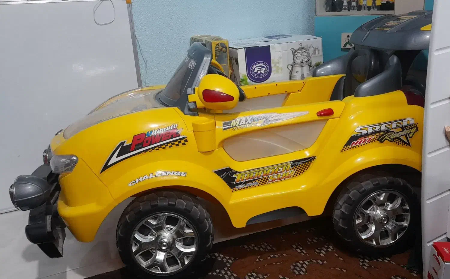 ماشین دو موتوره.کنترل دار.شارژی|اسباببازی بچه|شاهینشهر, شهرک ردانی پور|دیوار