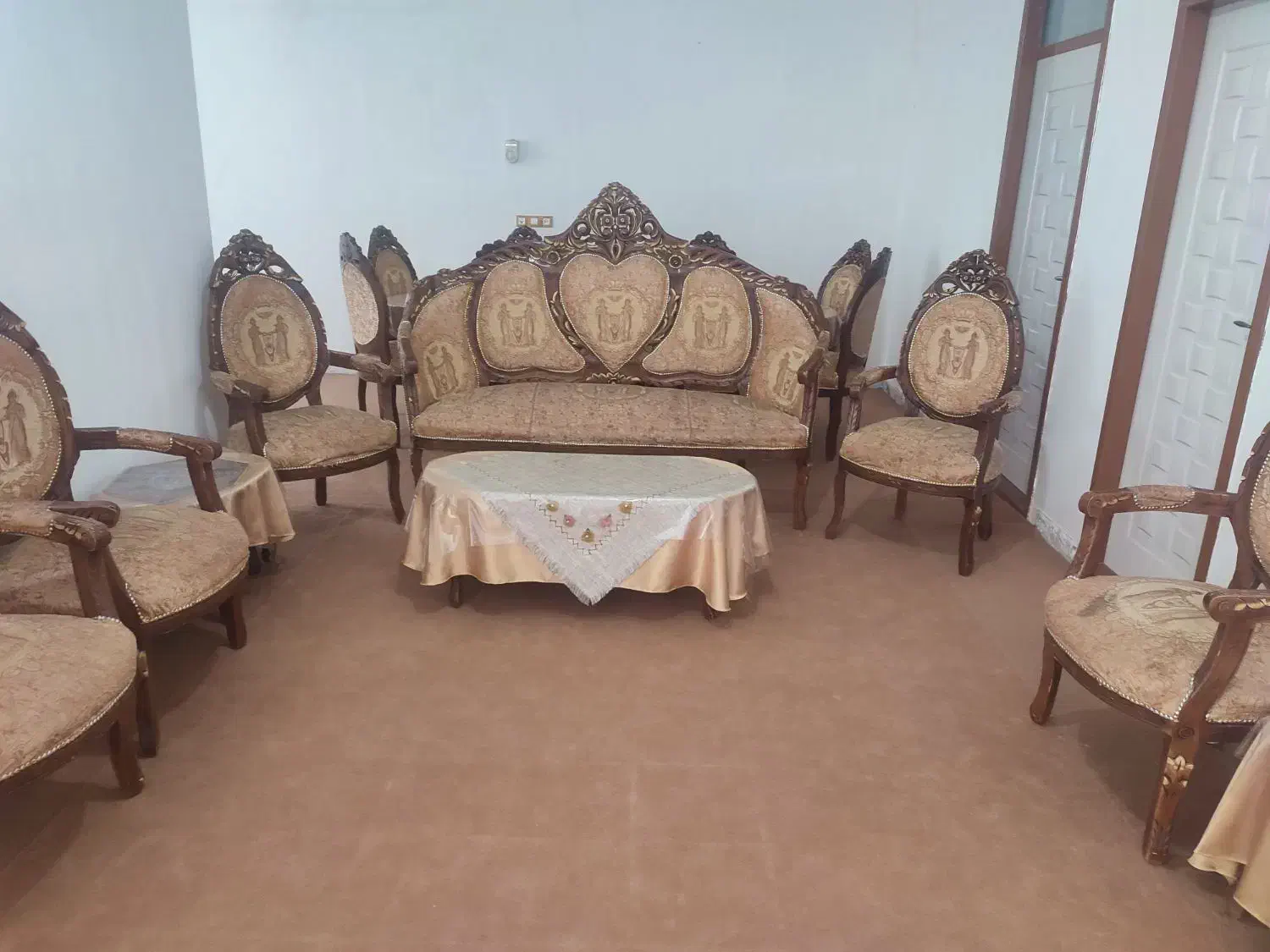 مبلمان|مبلمان خانگی و میز عسلی|زرند, |دیوار