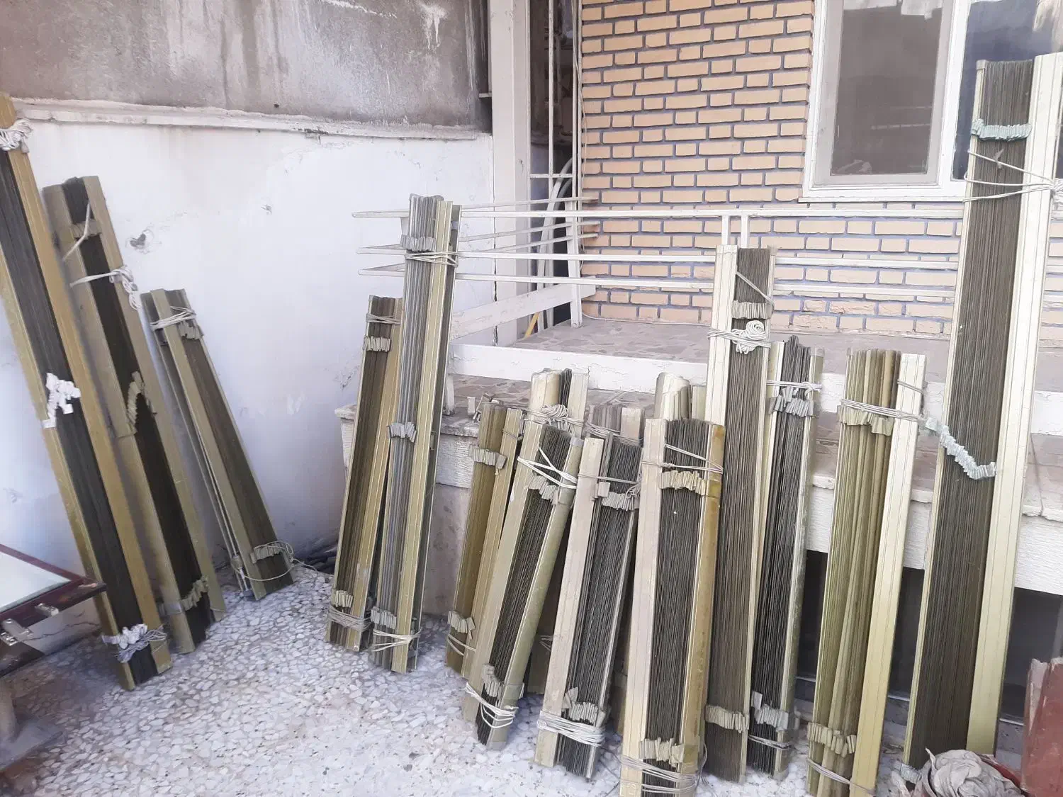 فروش پرده کرکره آلمنیومی به قیمت مناسب|پرده، رانر، رومیزی|آمل, |دیوار