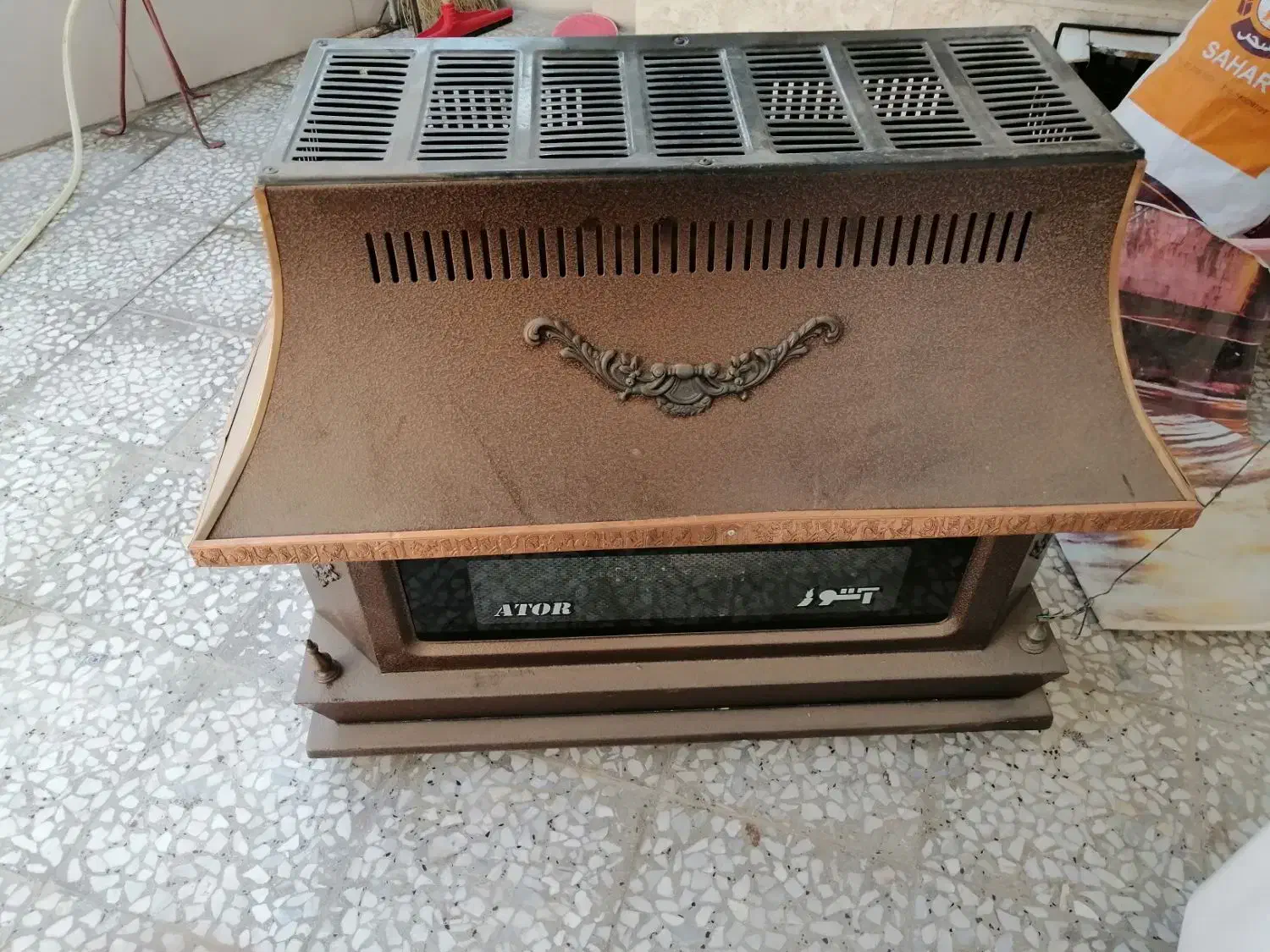 بخاری درحدنوتمیزبه علت جابه جای زیرقیمت|بخاری، هیتر، شومینه|قم, سعادتی|دیوار