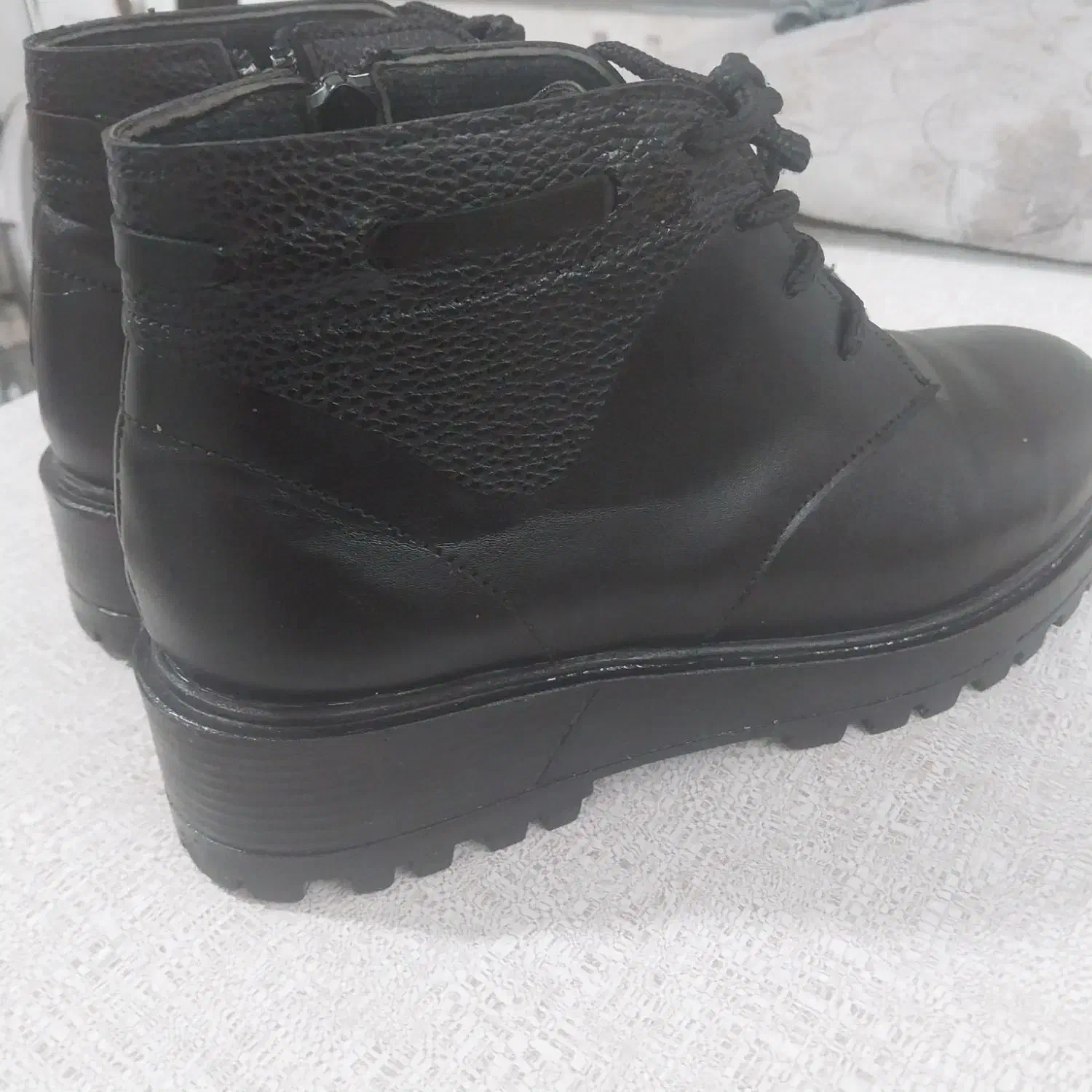 نیم بوت سایز 38 یکبار پوشیده شده|کیف، کفش، کمربند|ورامین, شهرک فجر|دیوار