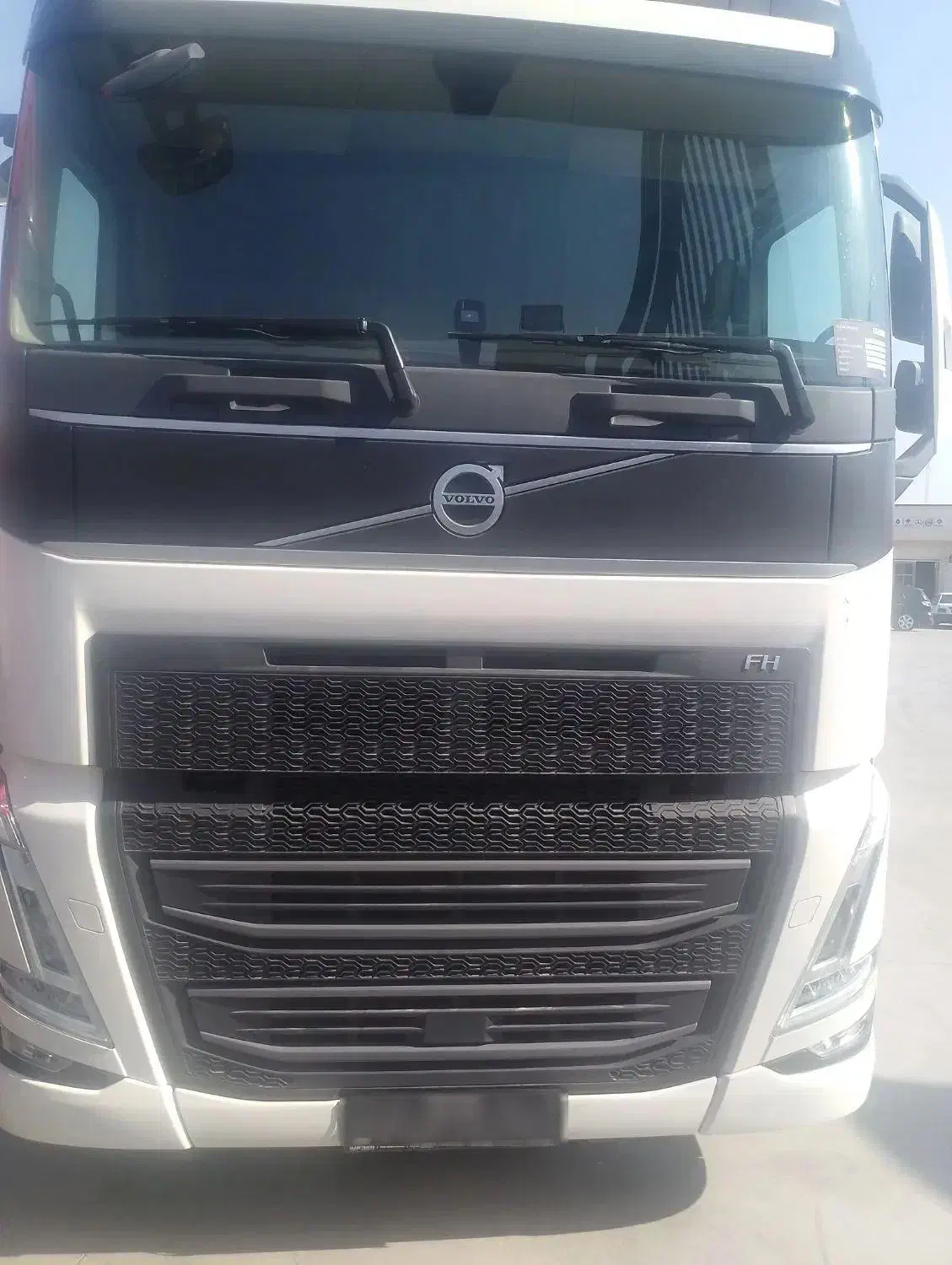 ولوو500 مدل 2023|خودرو سنگین|مبارکه, |دیوار