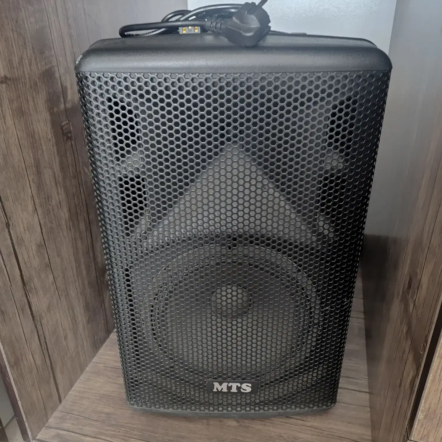 سلام باند ومیکروفون نو|سیستم صوتی خانگی|میبد, |دیوار