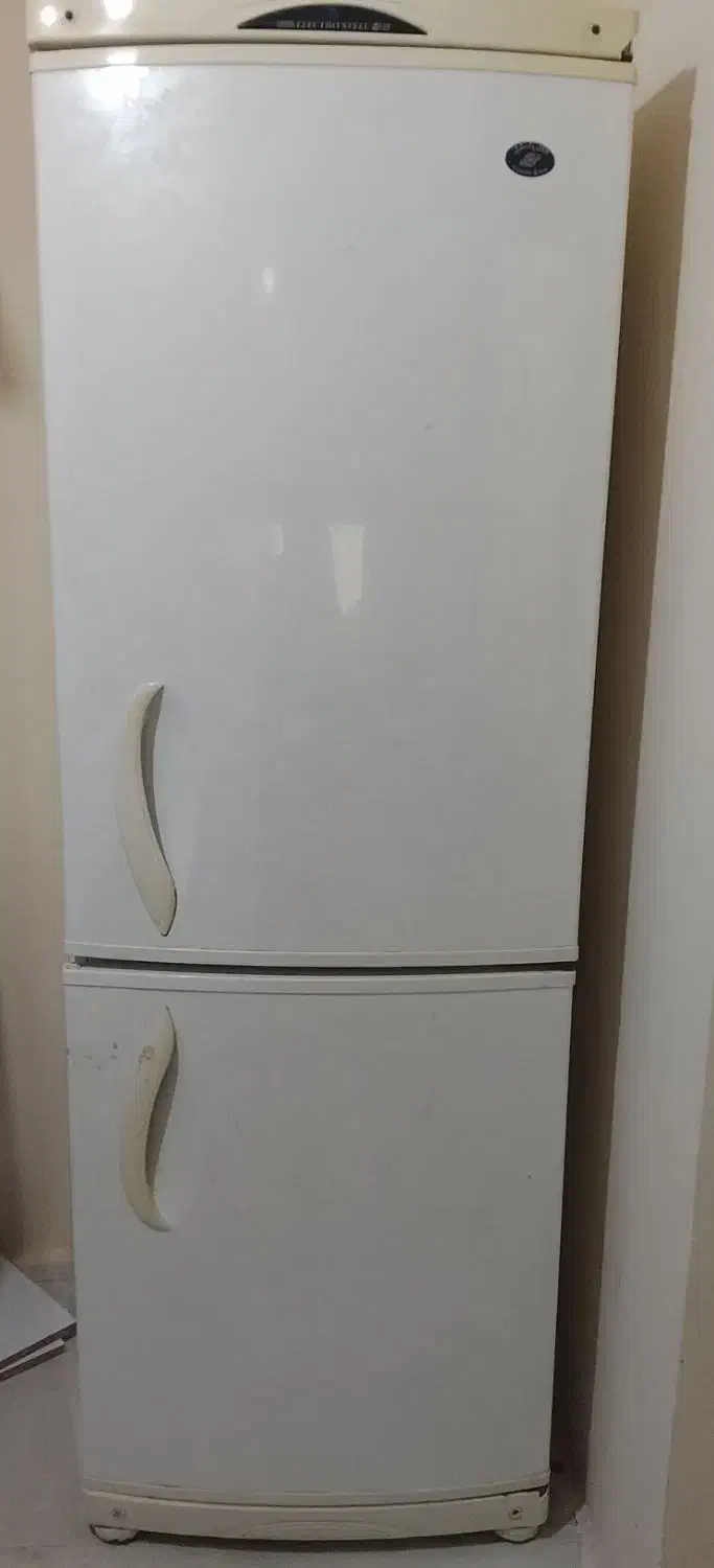 فروش یخچال|یخچال و فریزر|پرند, فاز ۶|دیوار