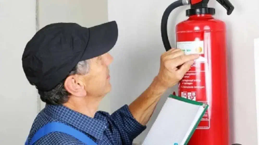 شارژ و فروش انواع کپسول های آتشنشانی آتشنشانی|ابزارآلات|شیراز, فرهنگ شهر|دیوار