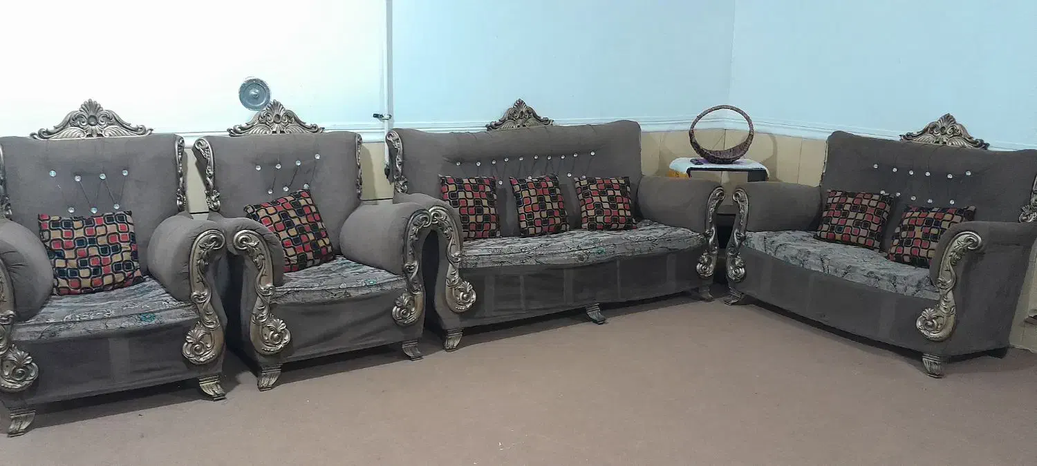 فروش مبلمان به همراه گل میز|مبلمان خانگی و میز عسلی|دوگنبدان, |دیوار