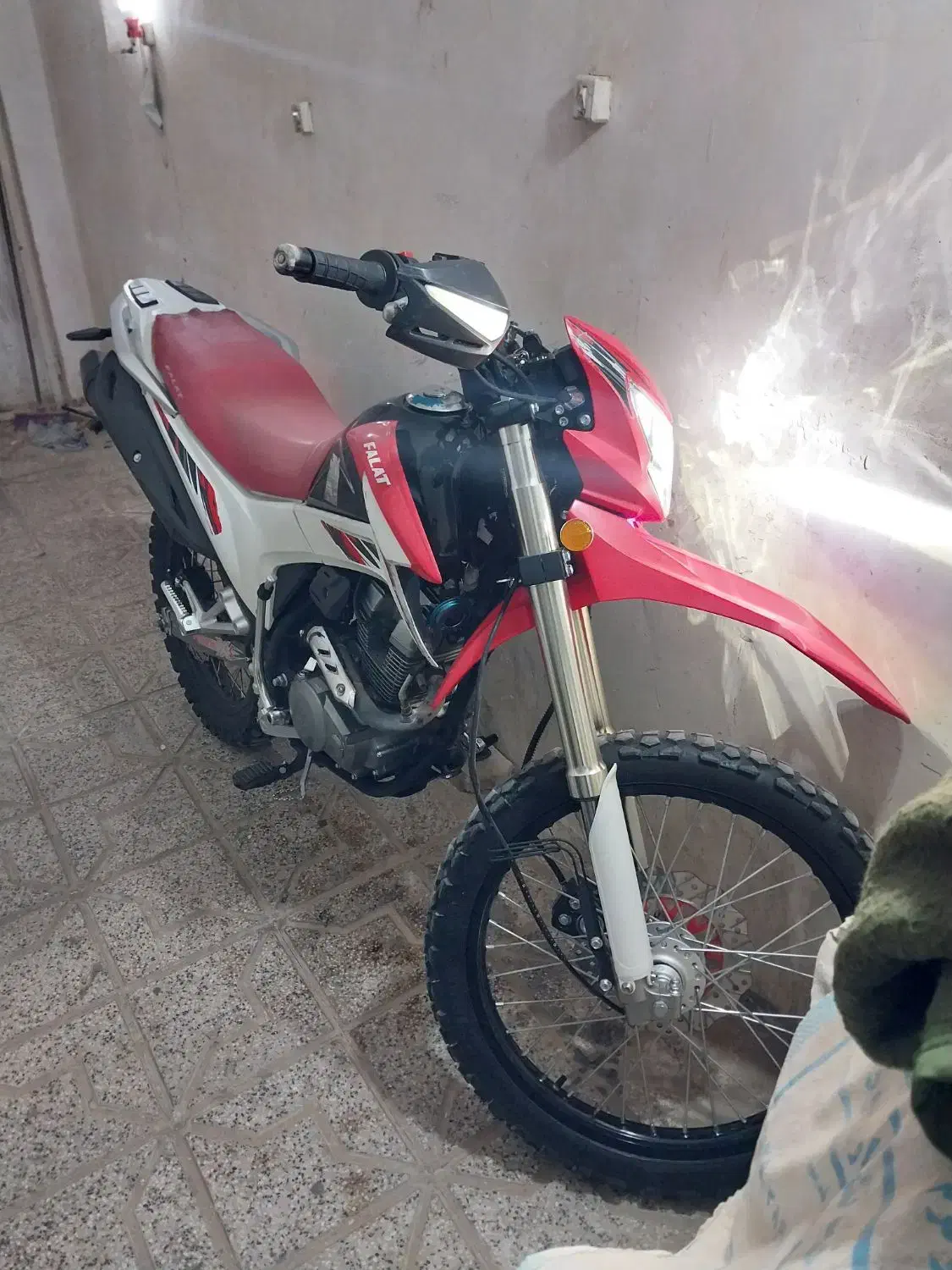 معاوضه و فروش تریل ۱۴۰۲|موتورسیکلت|یزد, |دیوار