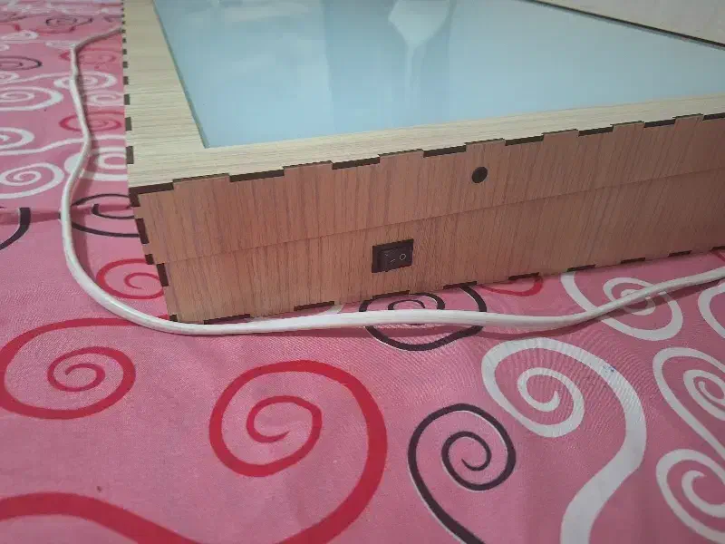 میز نوری|لوازم التحریر|رشت, معلم|دیوار