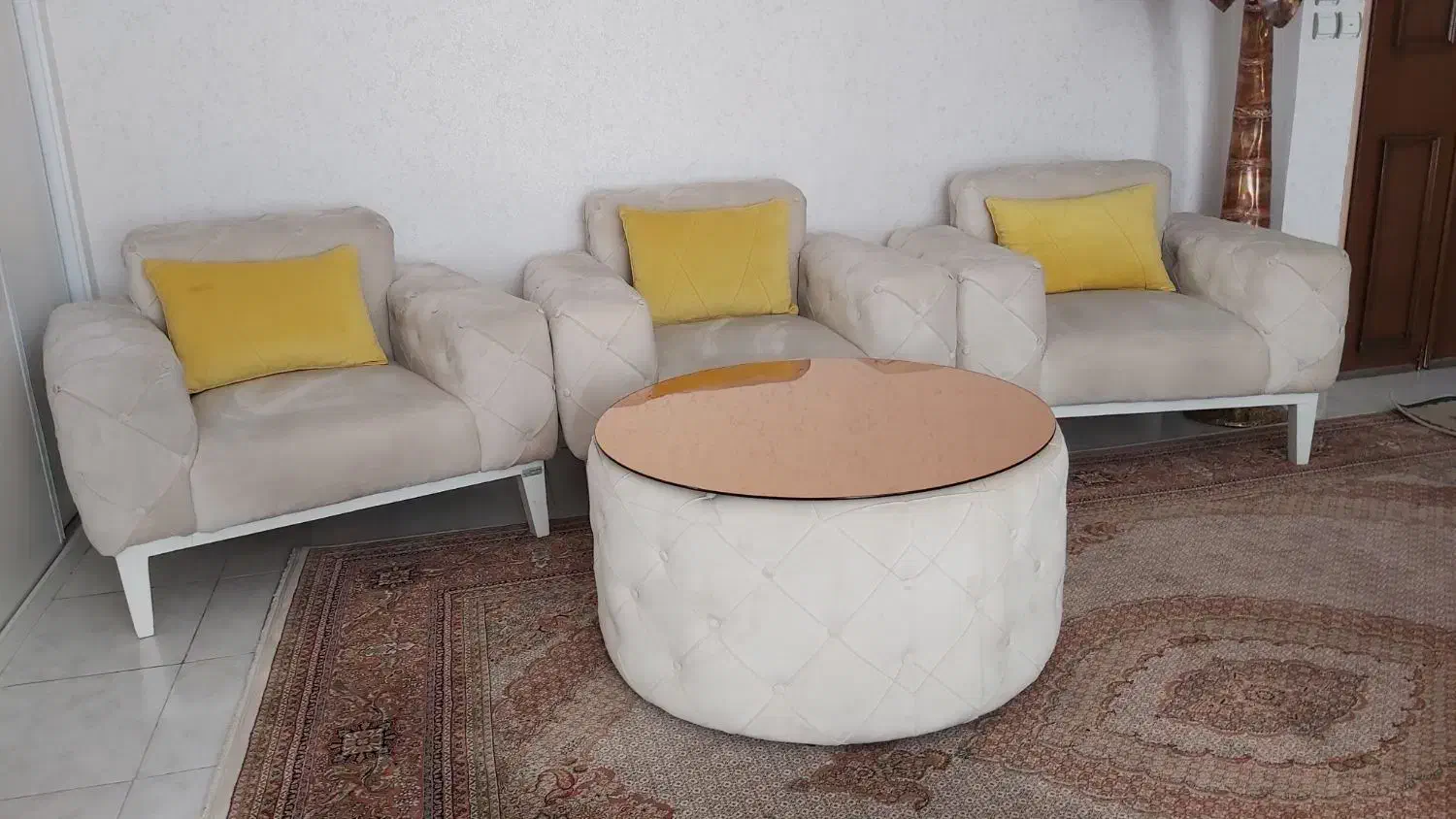 مبل راحتی نیم ست|مبلمان خانگی و میز عسلی|تبریز, |دیوار