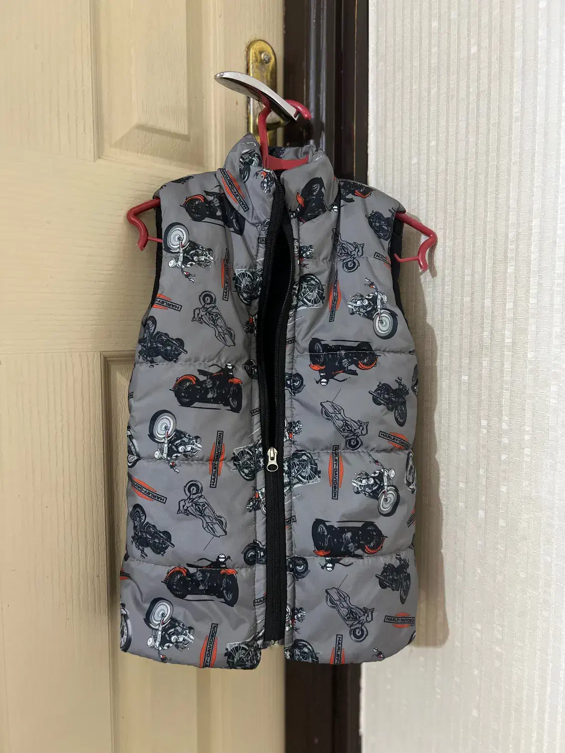 کاپشن بچگانه فقط ۲۰۰ کفش ها ۱۰۰|کفش و لباس بچه|علی‌آباد کتول, |دیوار