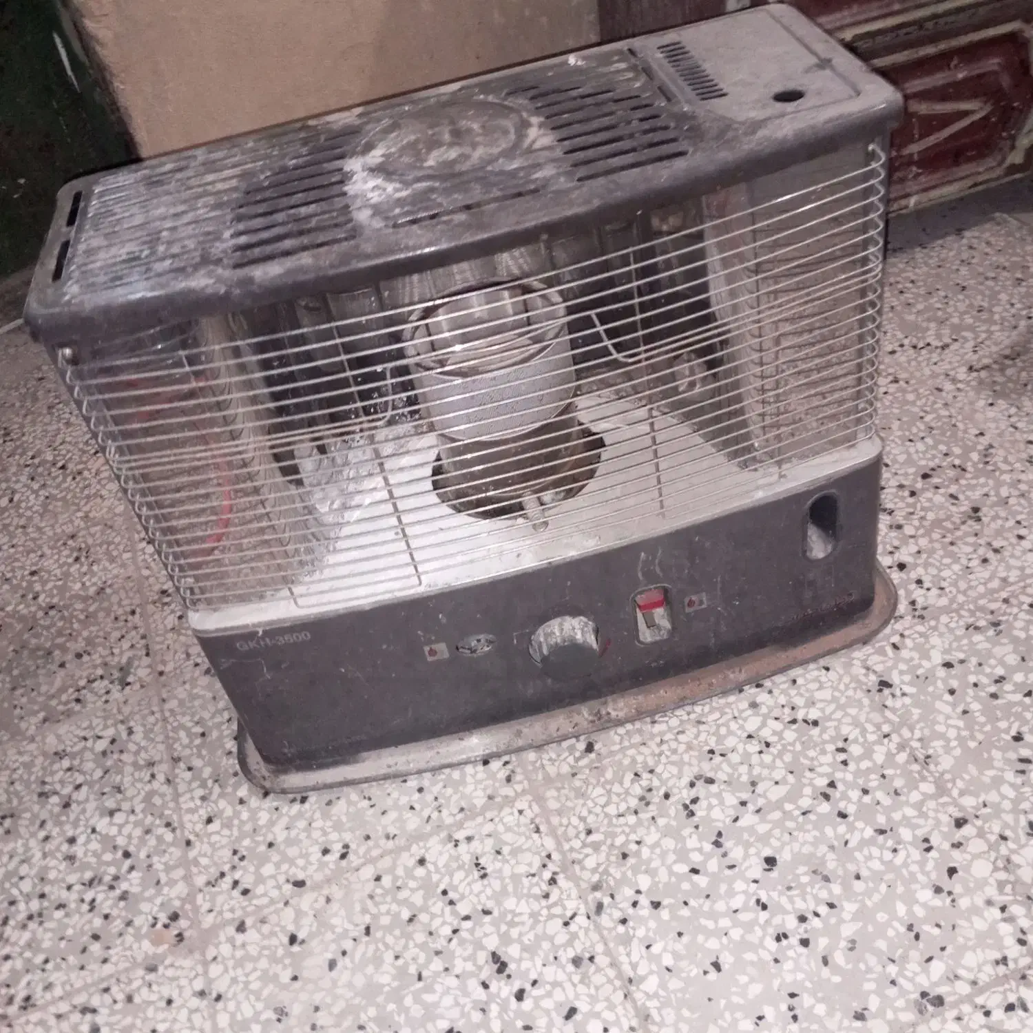 چراغ|بخاری، هیتر، شومینه|جزنیک, |دیوار