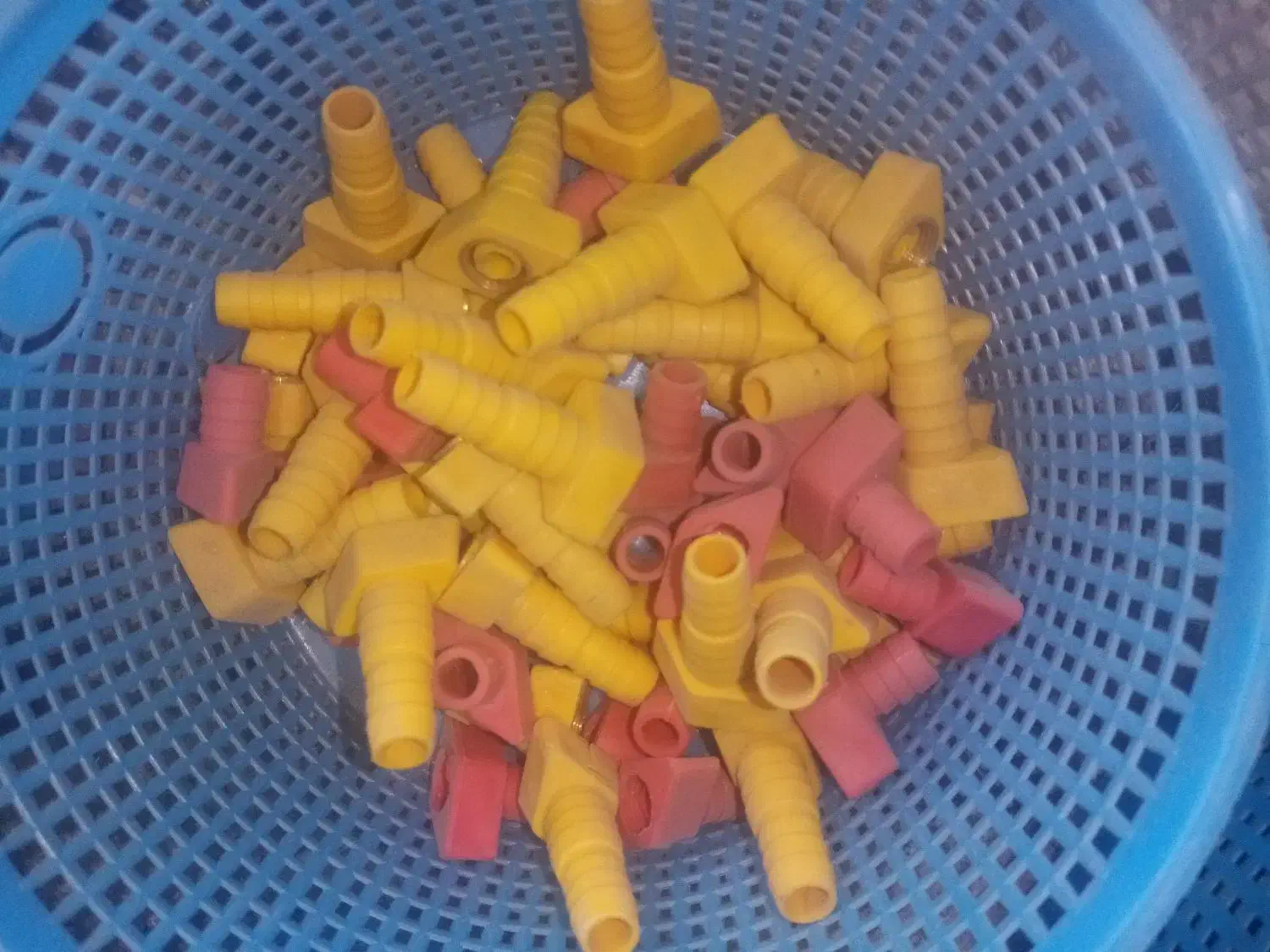 تعدادی قطعات جانبی کولر آبی به قیمت پارسال|کولر آبی|مرودشت, استادیوم|دیوار