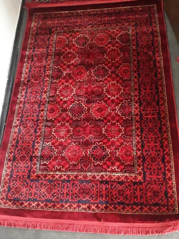 فرش|فرش|شاهین‌شهر, مسکن مهر|دیوار